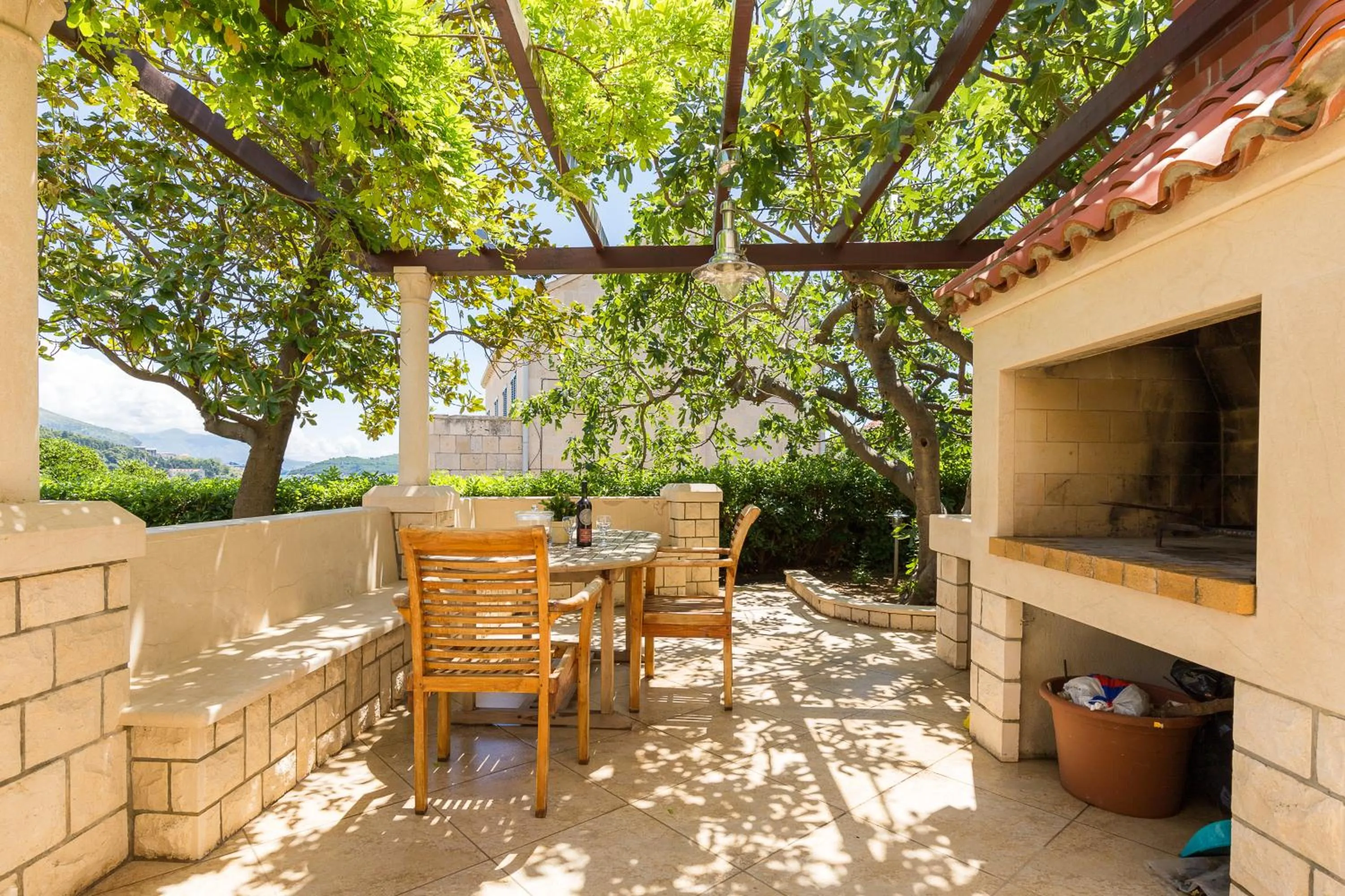 Patio in Guest House Steel