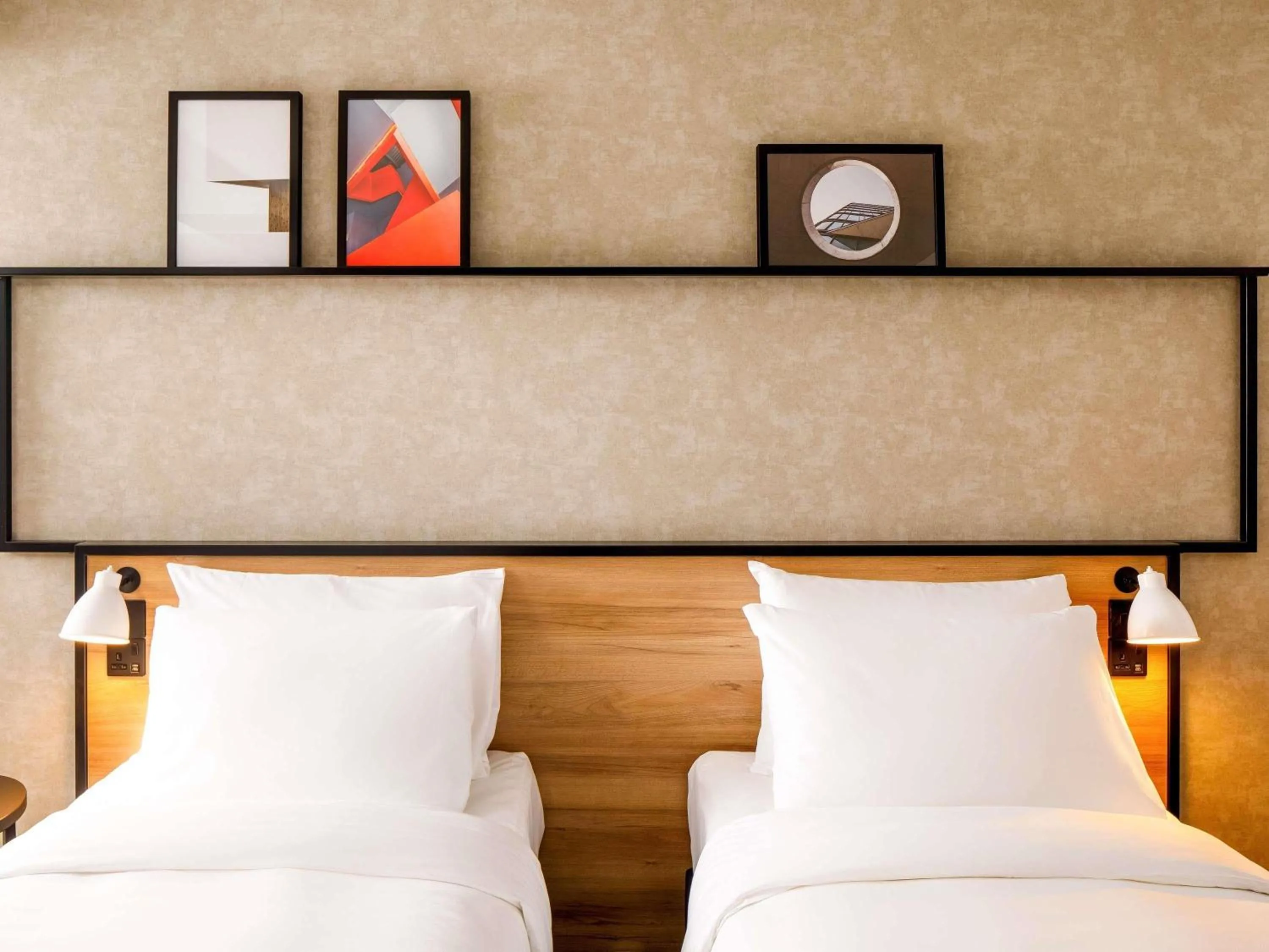 Bedroom, Bed in ibis Falaise Coeur de Normandie