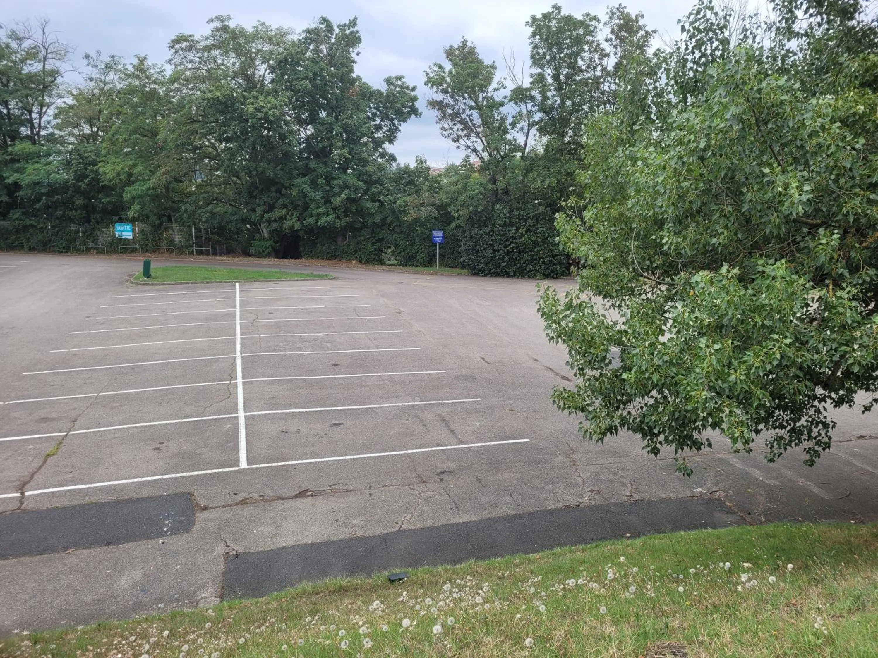 Day in Premiere Classe Lyon Nord Dardilly