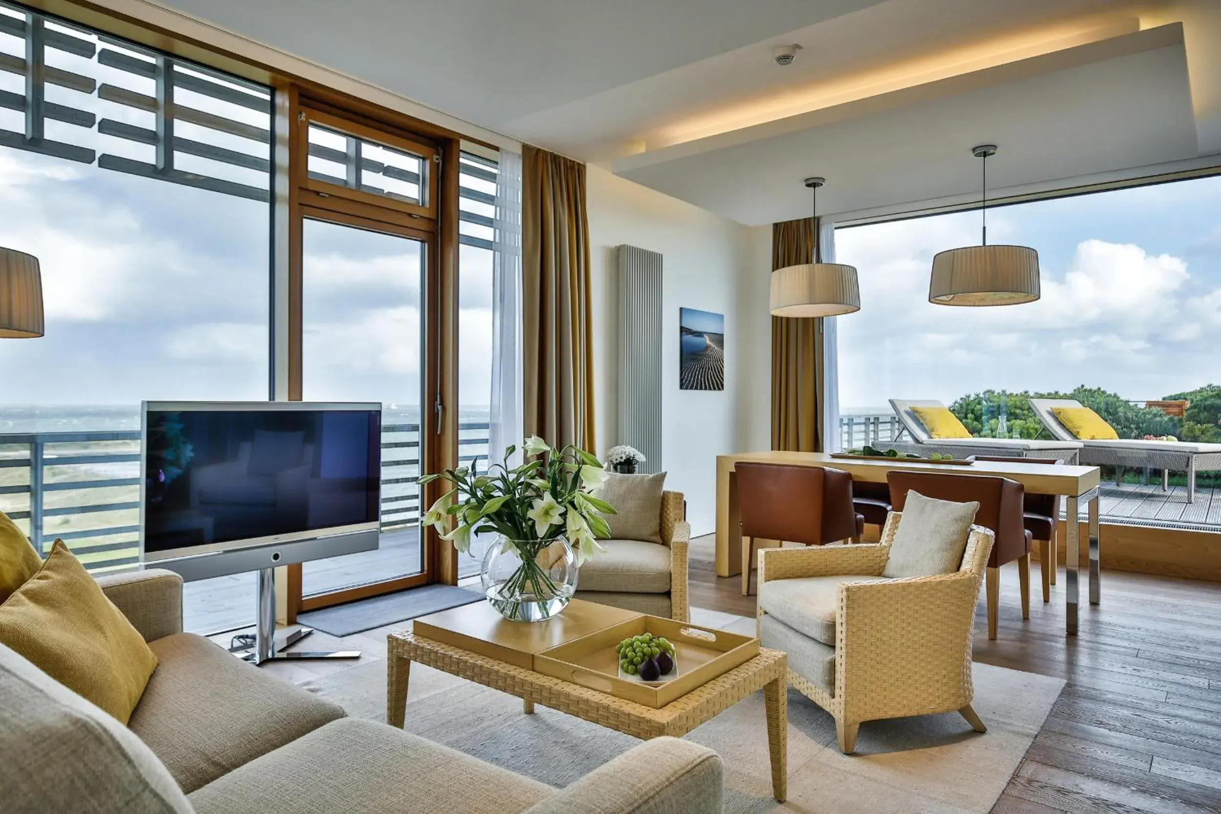 Suite with Terrace in BUDERSAND Hotel - Golf & Spa - Sylt Suite with Terrace in BUDERSAND Hotel - Golf & Spa - Sylt