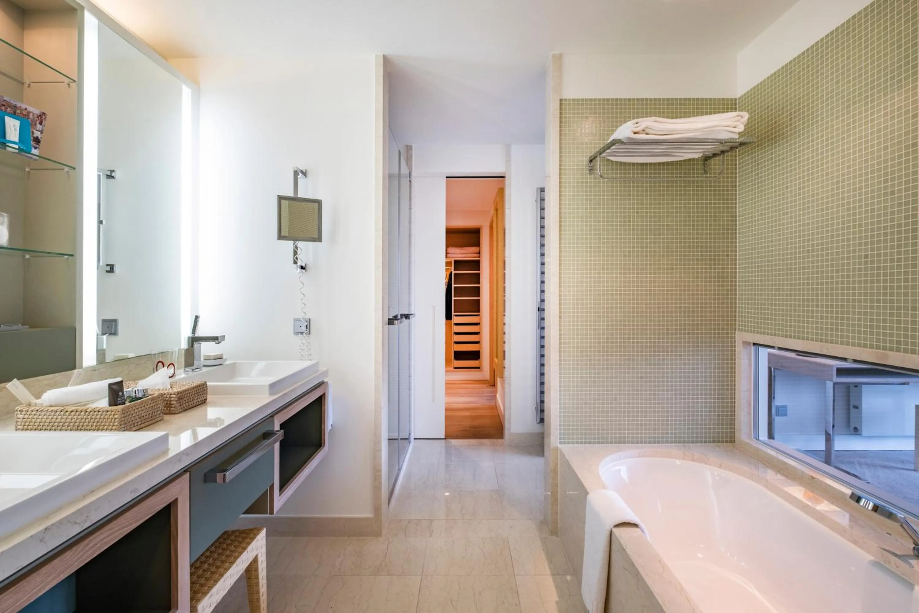 Bathroom in BUDERSAND Hotel - Golf & Spa - Sylt