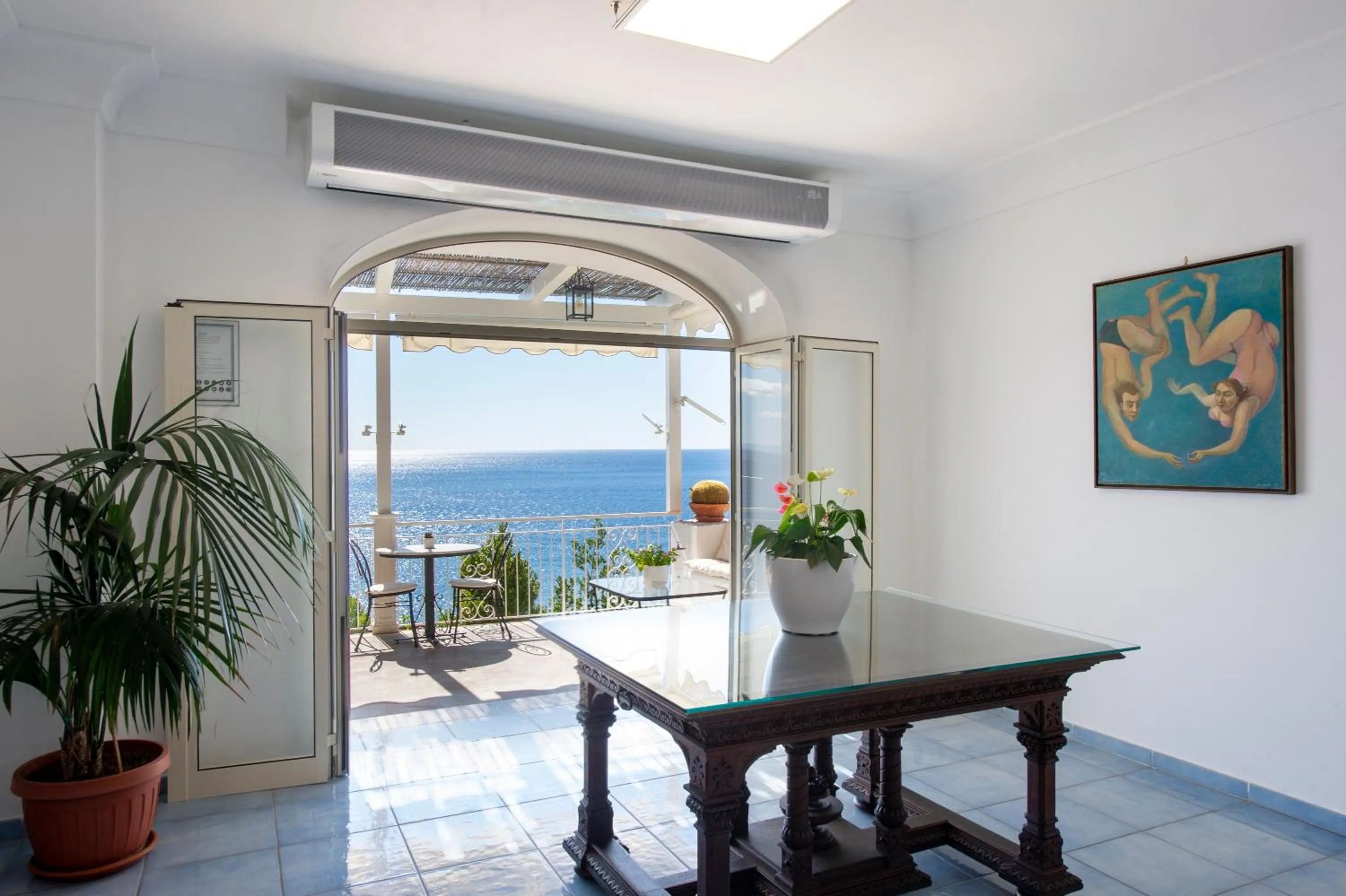 Lobby or reception in Maresca Hotel Praiano