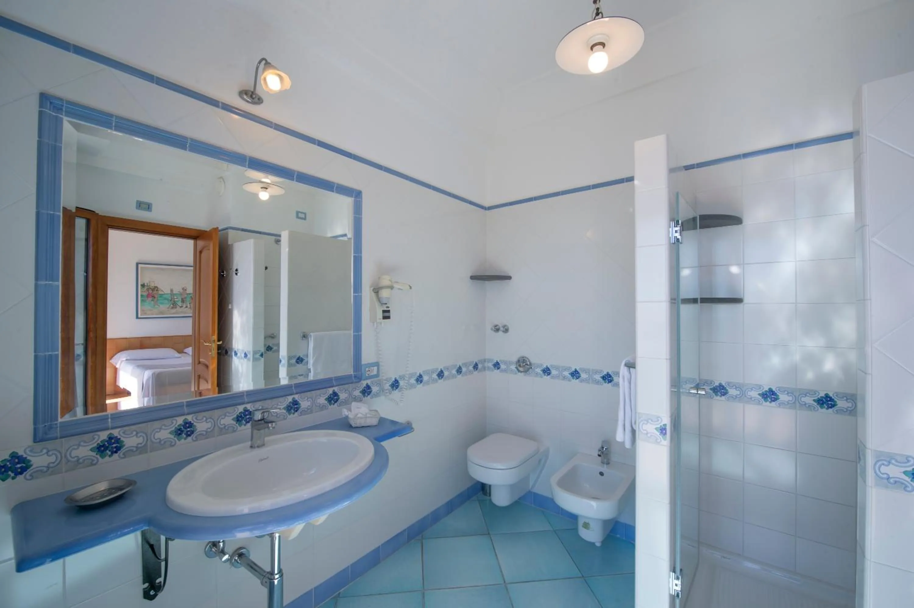 Bathroom in Maresca Hotel Praiano