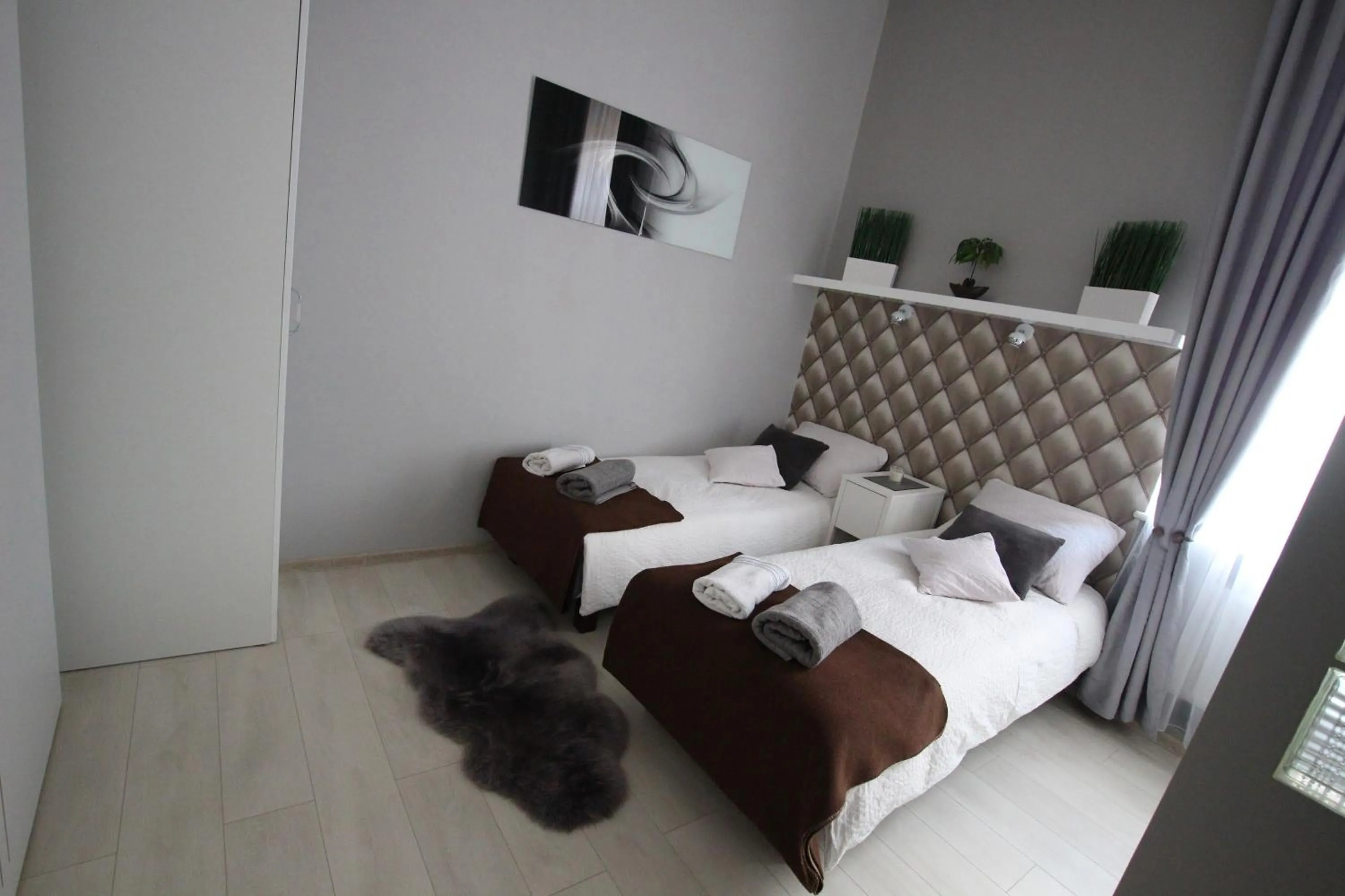 Two-Bedroom Apartment in Rainbow Apartments 2