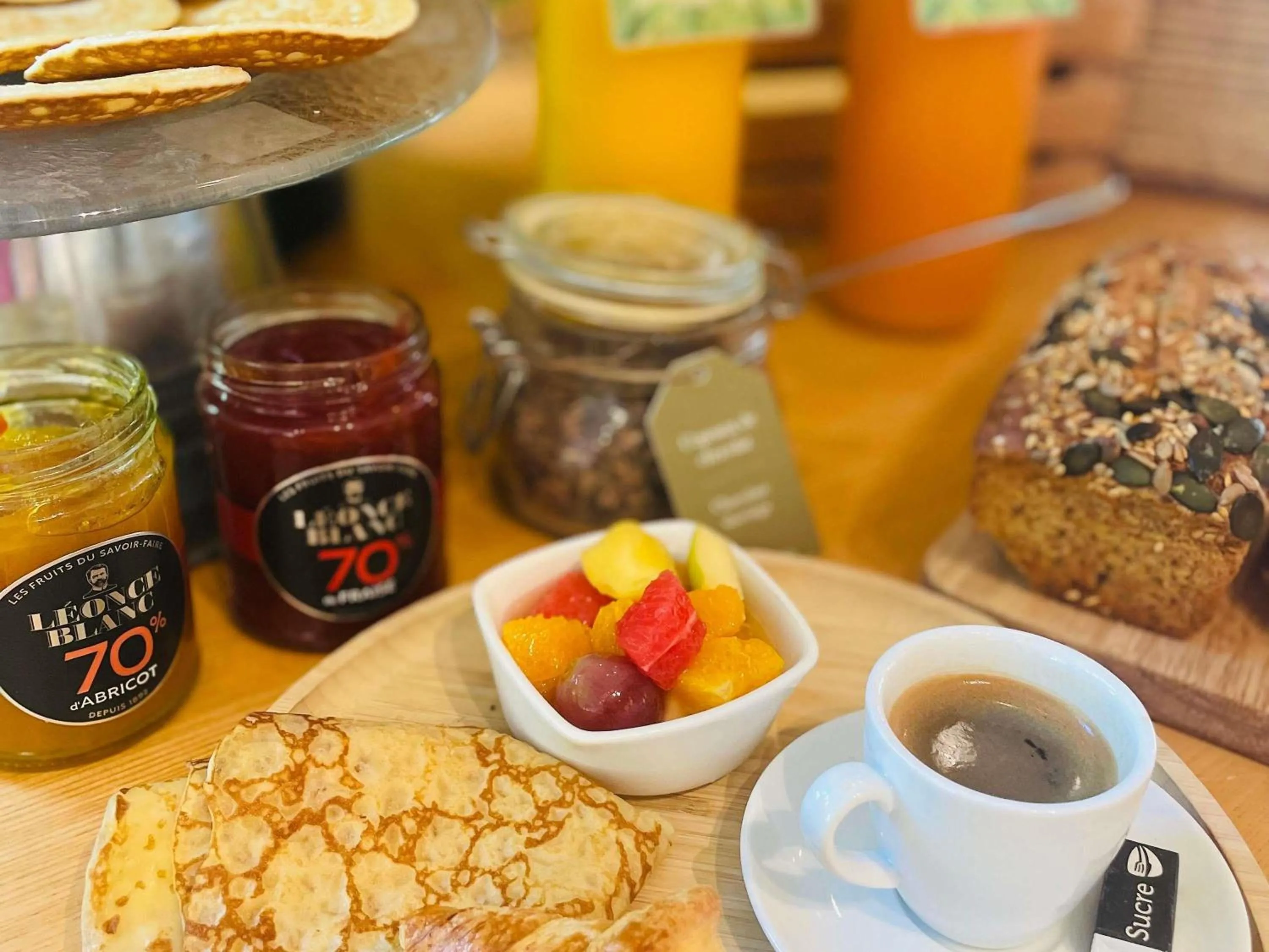 Restaurant/places to eat in Mercure Niort Marais Poitevin