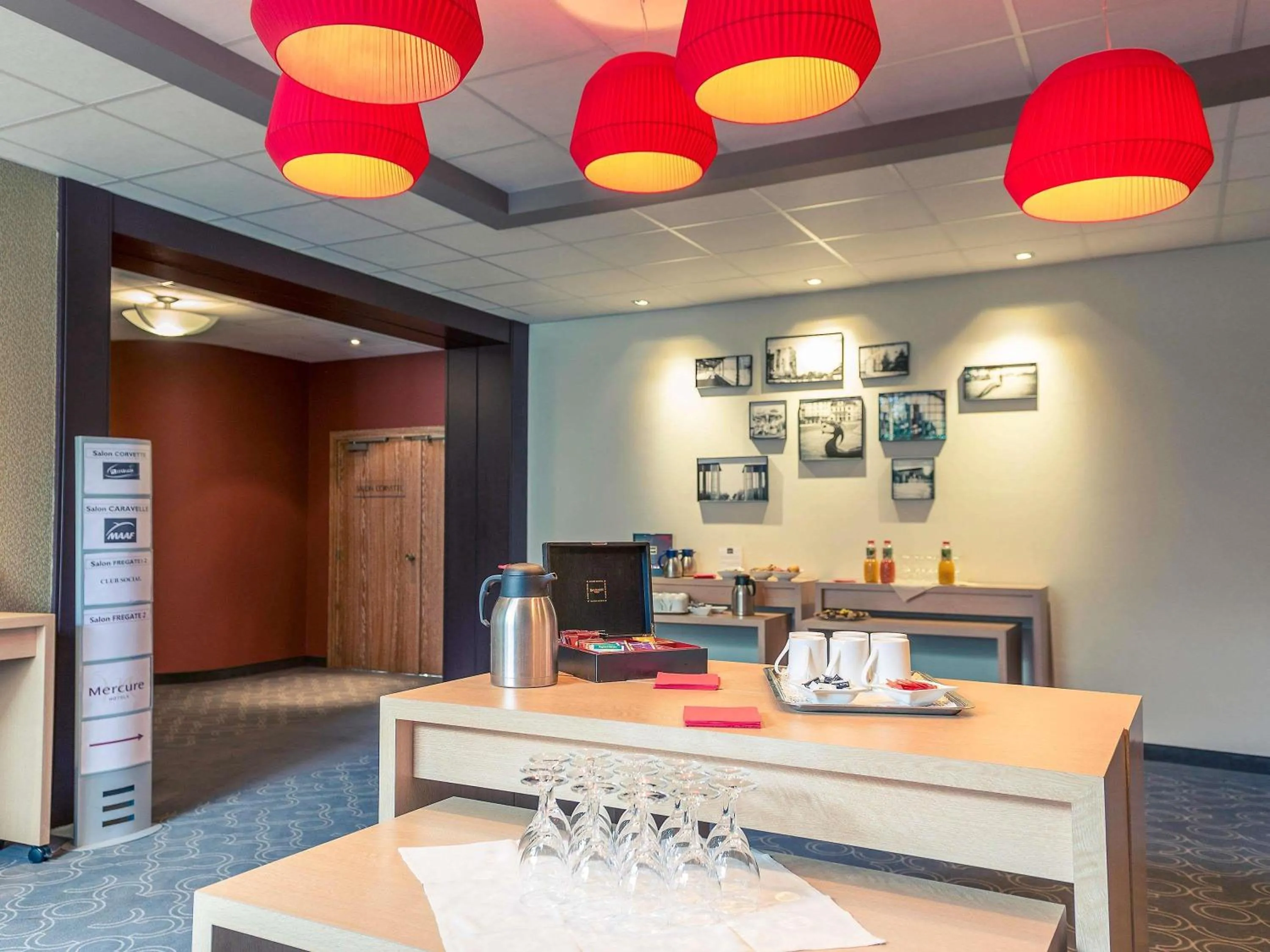 Meeting/conference room in Mercure Niort Marais Poitevin