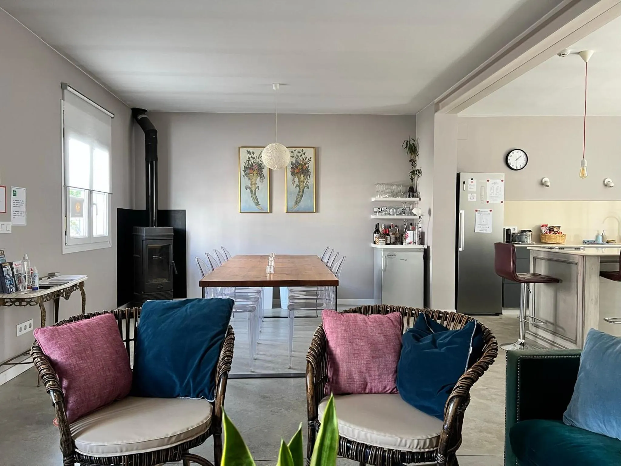 Communal lounge/ TV room in Chipibeach, Hostal Boutique