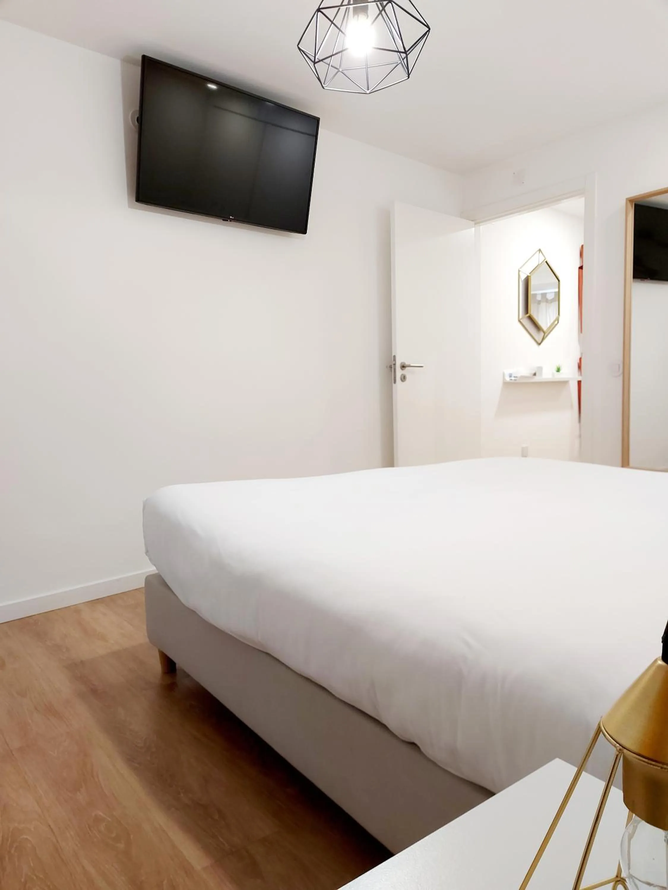 Bedroom, Bed in Residenza Dutzu - Aparthotel Leiria