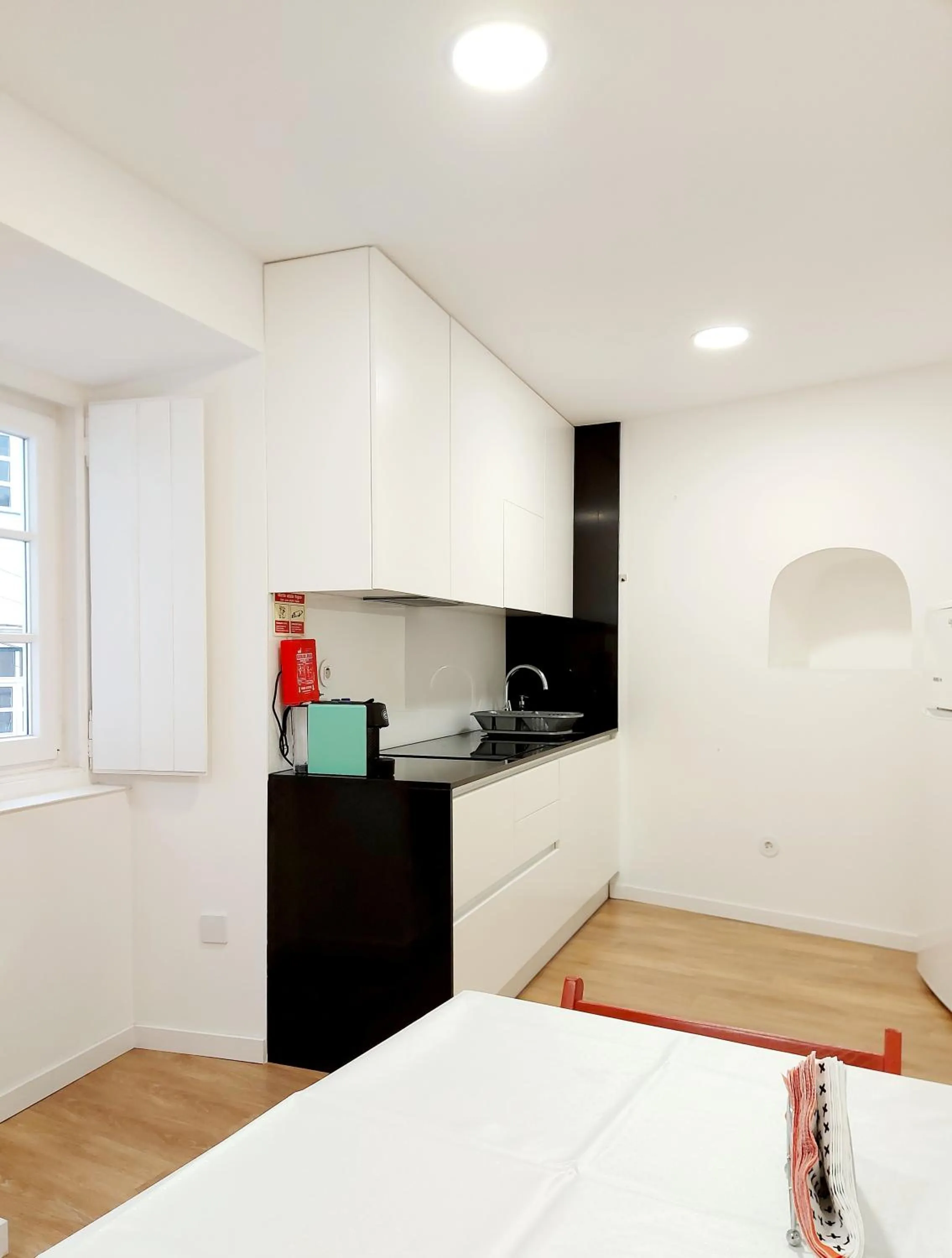 Kitchen or kitchenette, Bed in Residenza Dutzu - Aparthotel Leiria