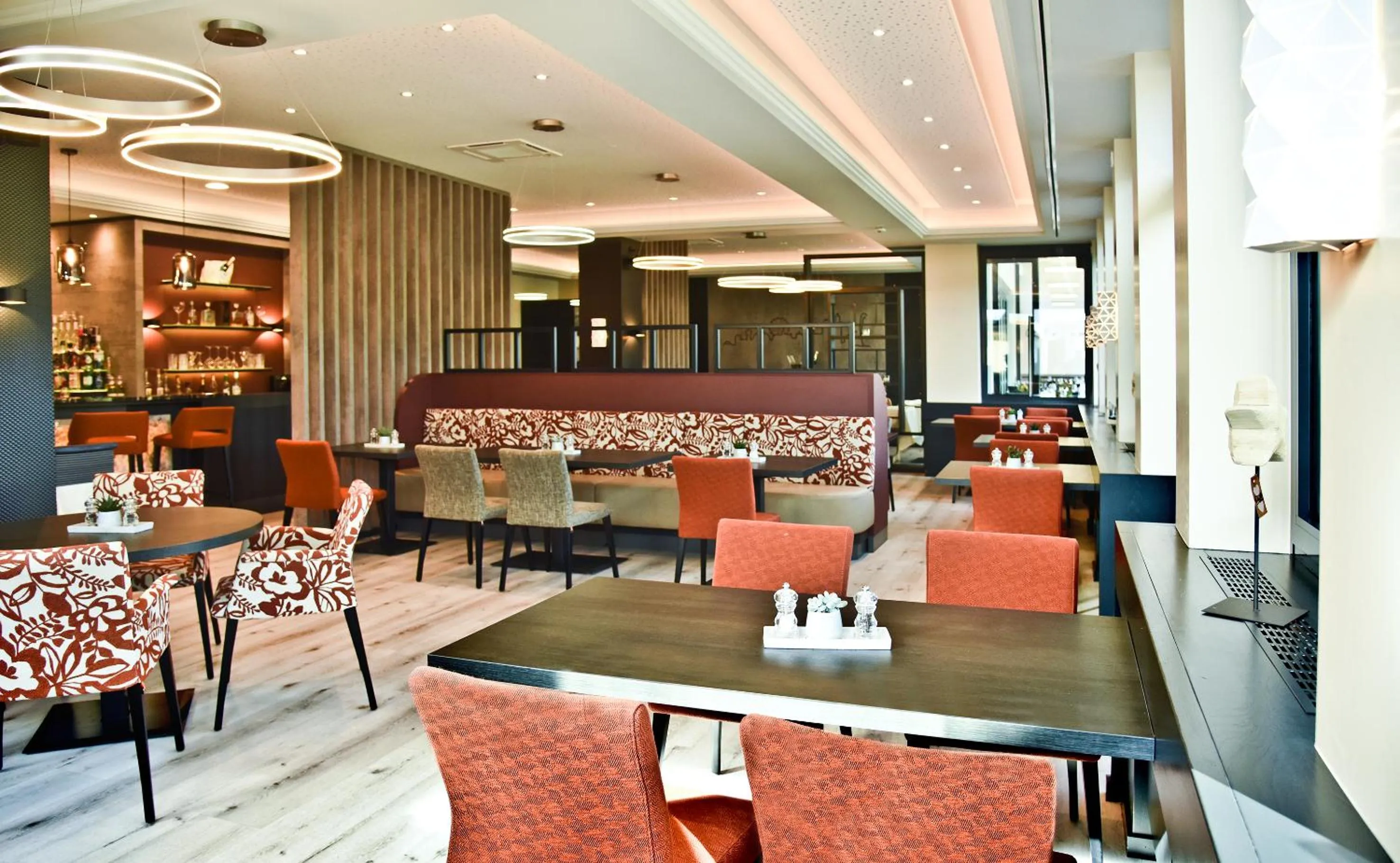 Restaurant/places to eat in Parkhotel "Am Schänzchen"