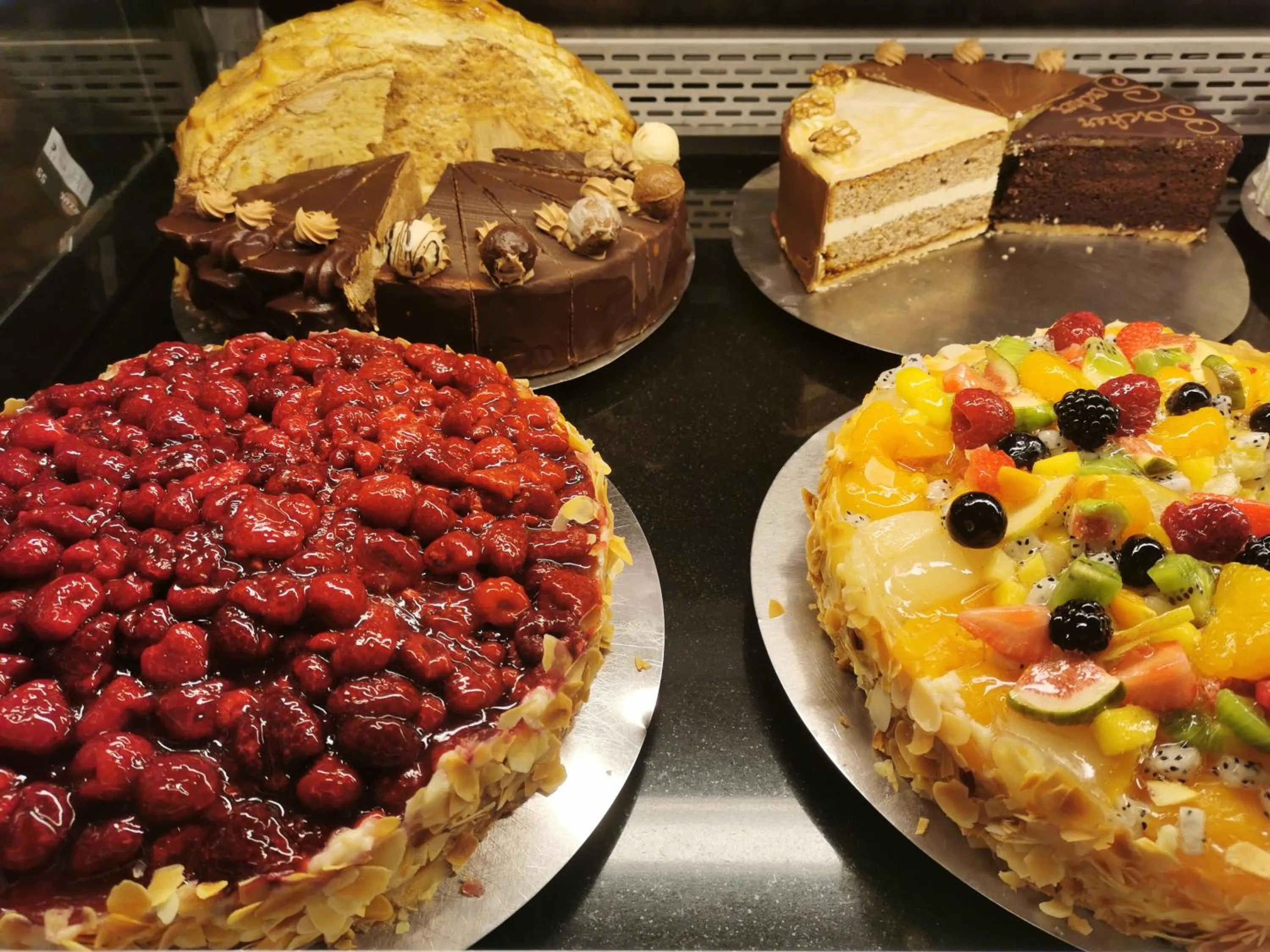 Food and drinks in Parkhotel "Am Schänzchen"