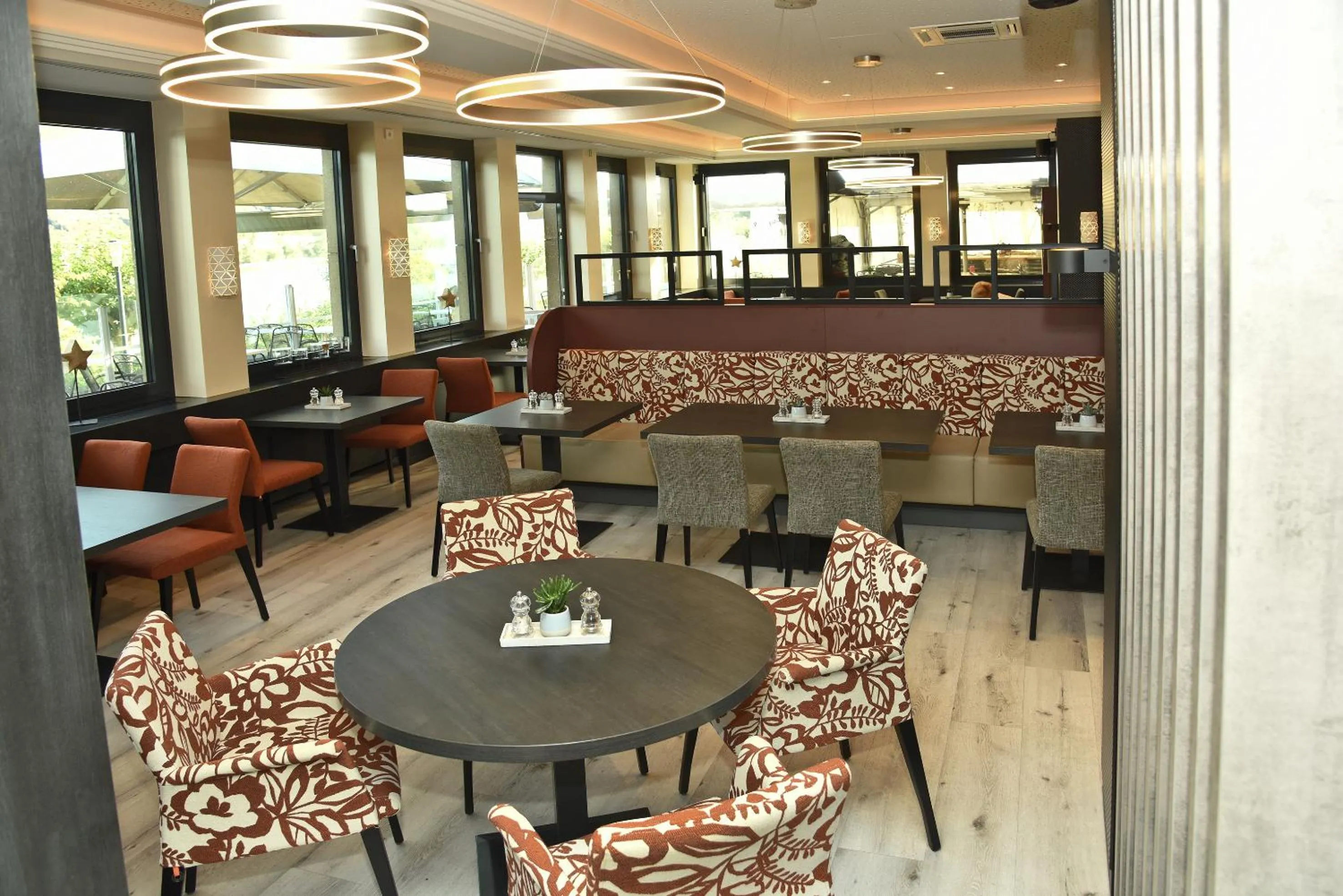 Restaurant/places to eat in Parkhotel "Am Schänzchen"