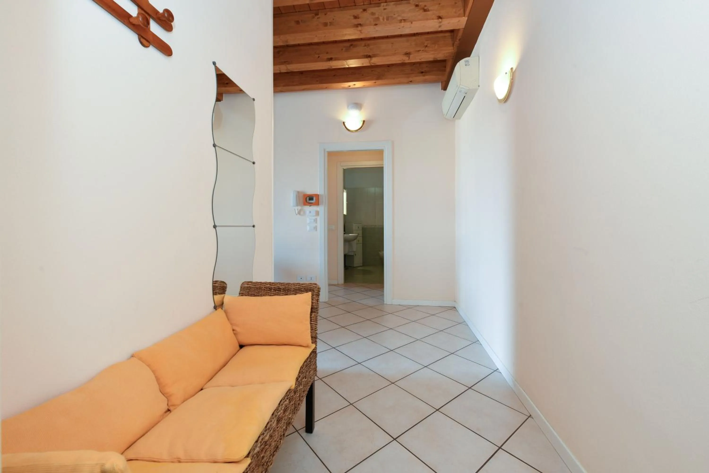 Area and facilities in Flowers Apartments