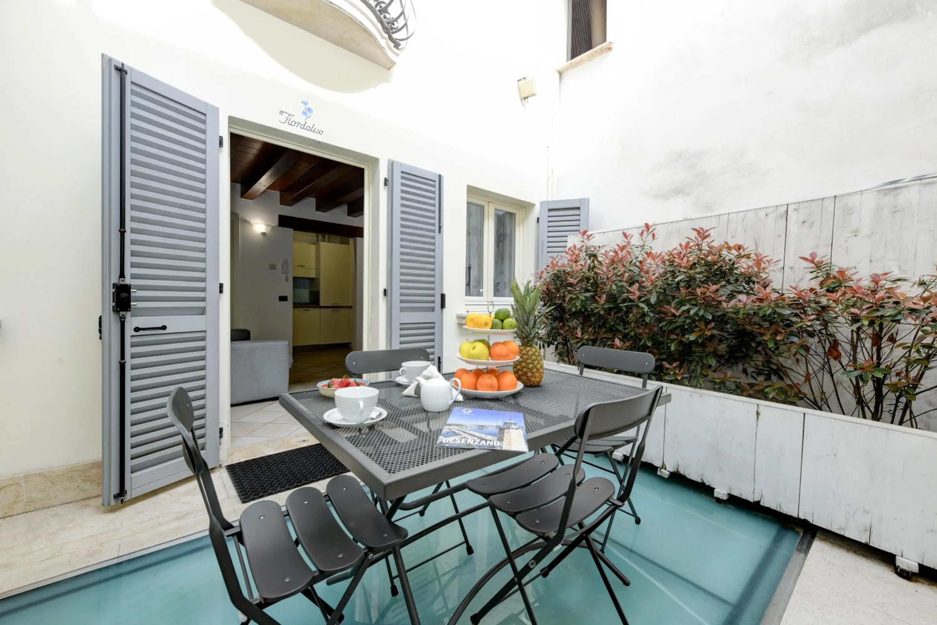 Balcony/Terrace in Flowers Apartments