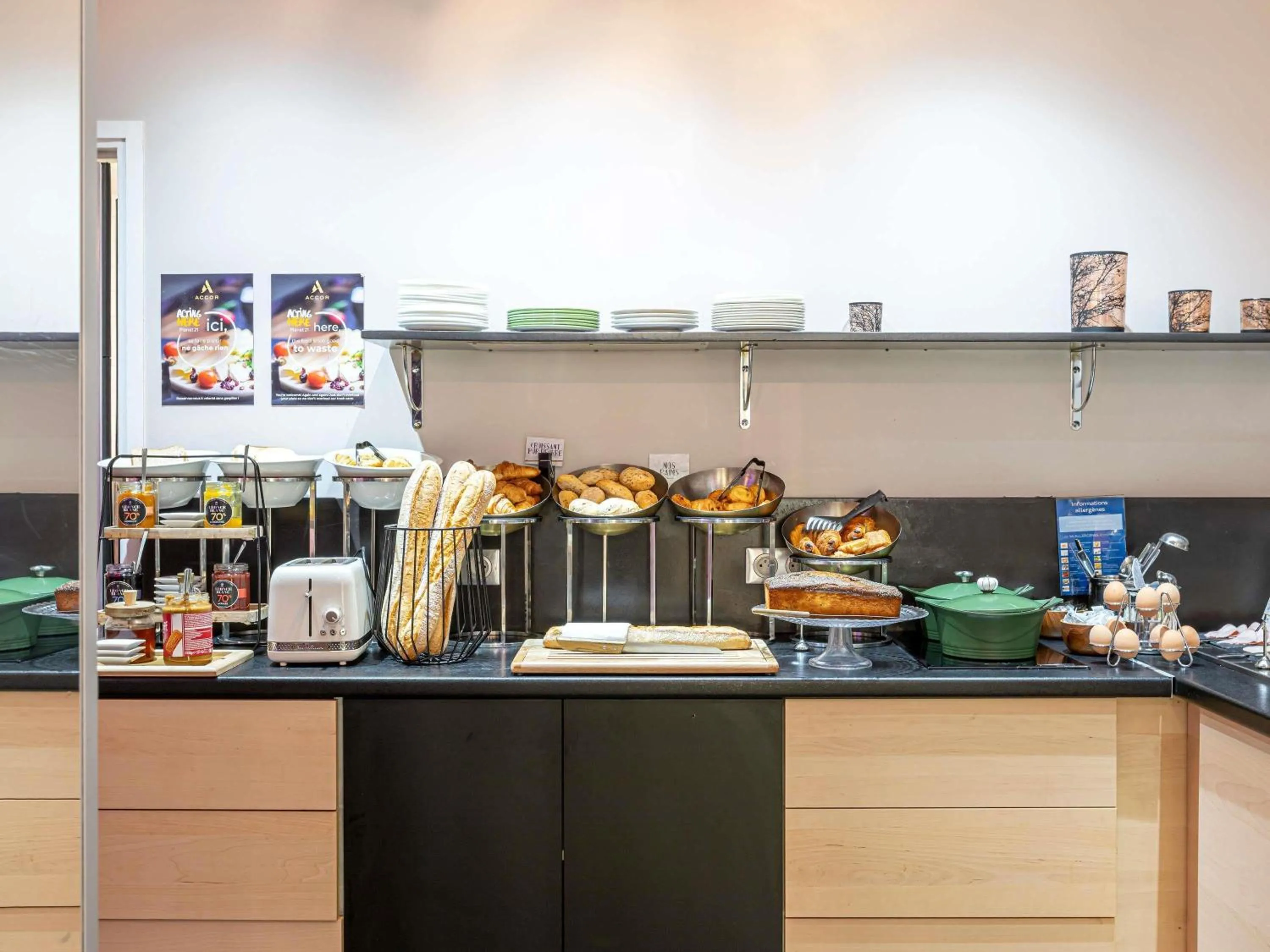 Breakfast in Mercure Paris Place d'Italie