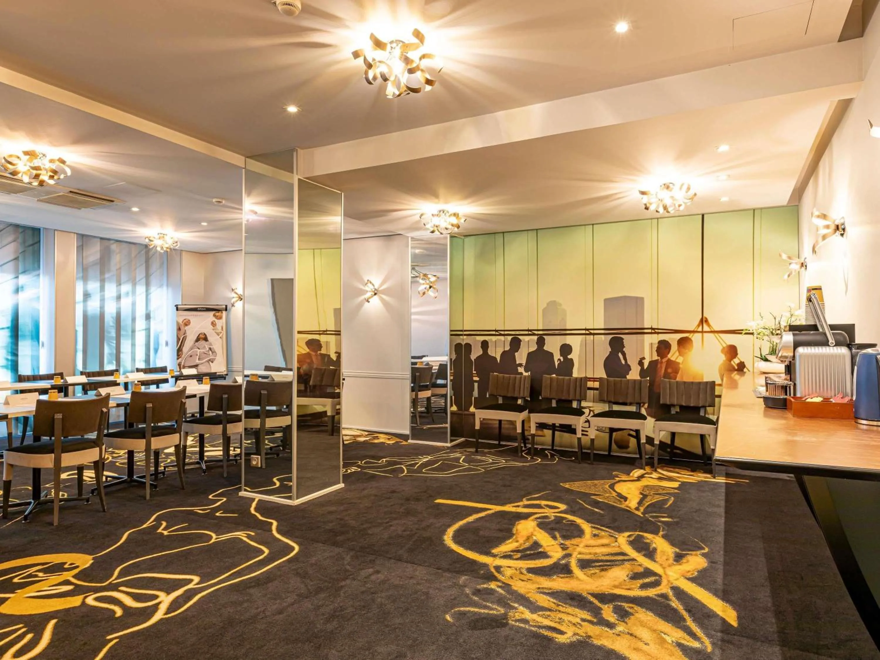 Meeting/conference room in Mercure Paris Place d'Italie