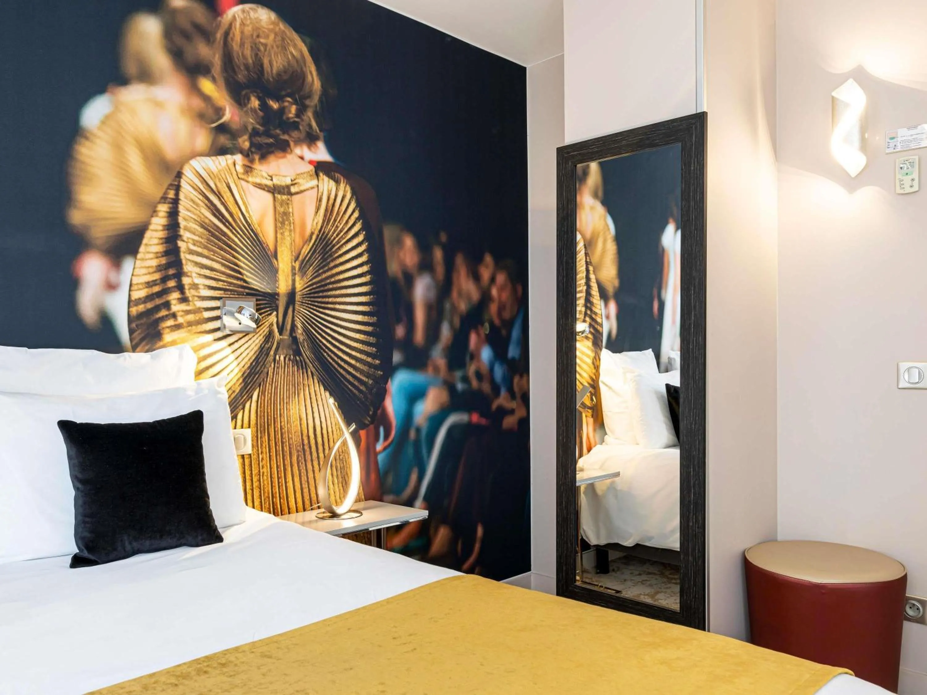 Bedroom, Bed in Mercure Paris Place d'Italie