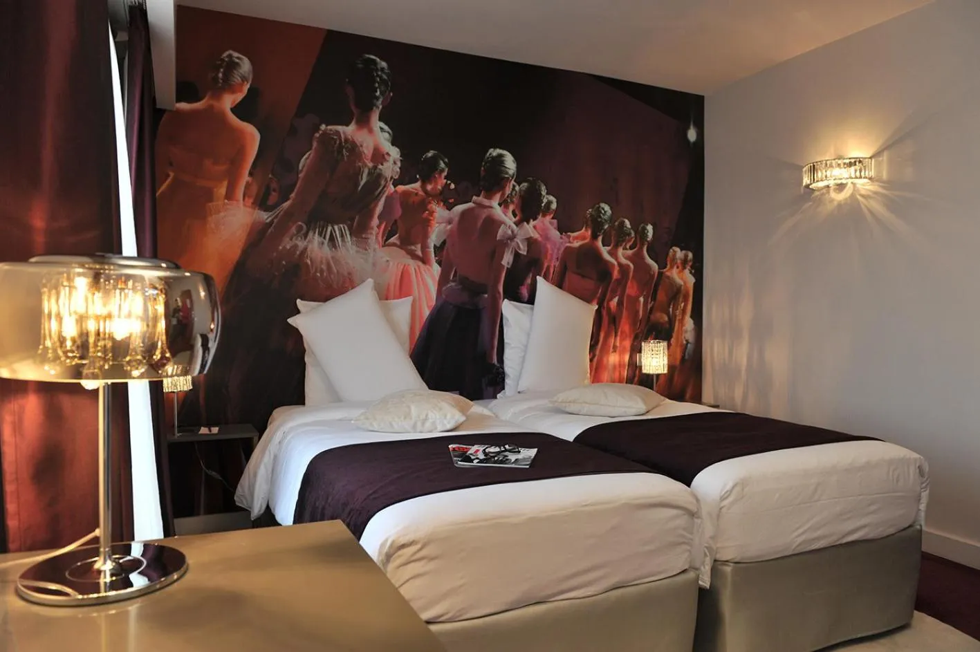 Photo of the whole room, Bed in Mercure Paris Place d'Italie