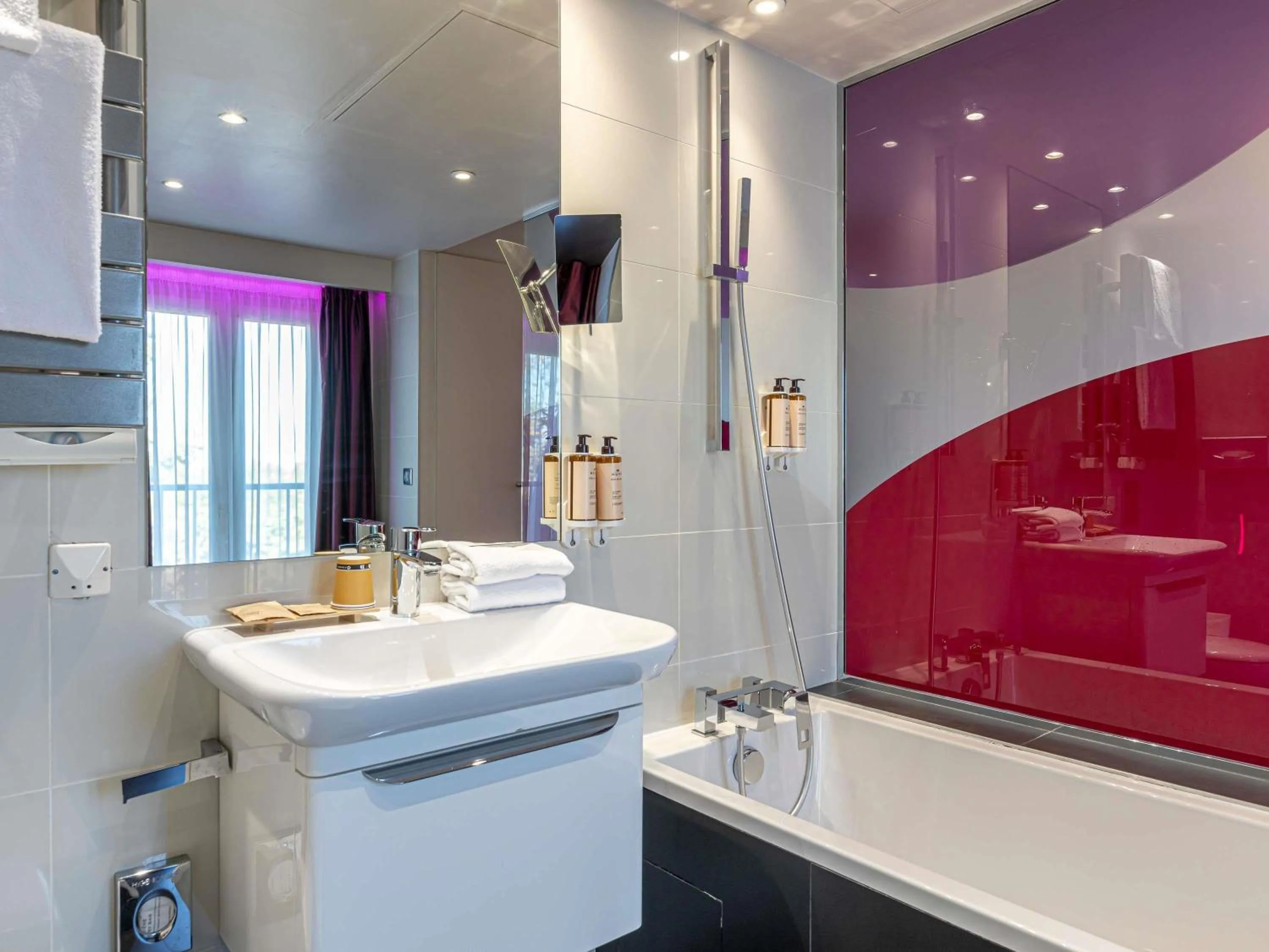 Bedroom in Mercure Paris Place d'Italie