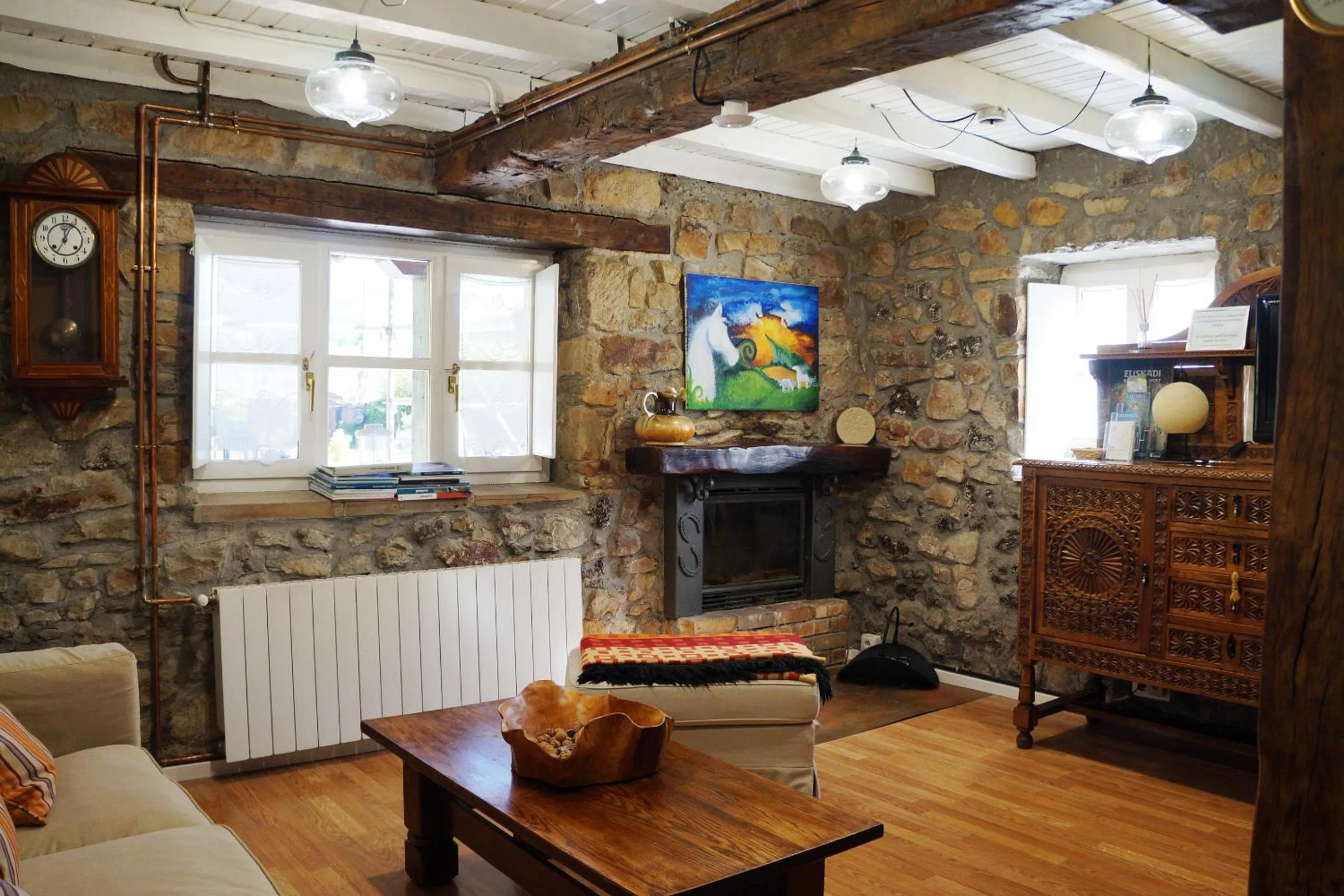 Communal lounge/ TV room in Agroturismo Ibarra