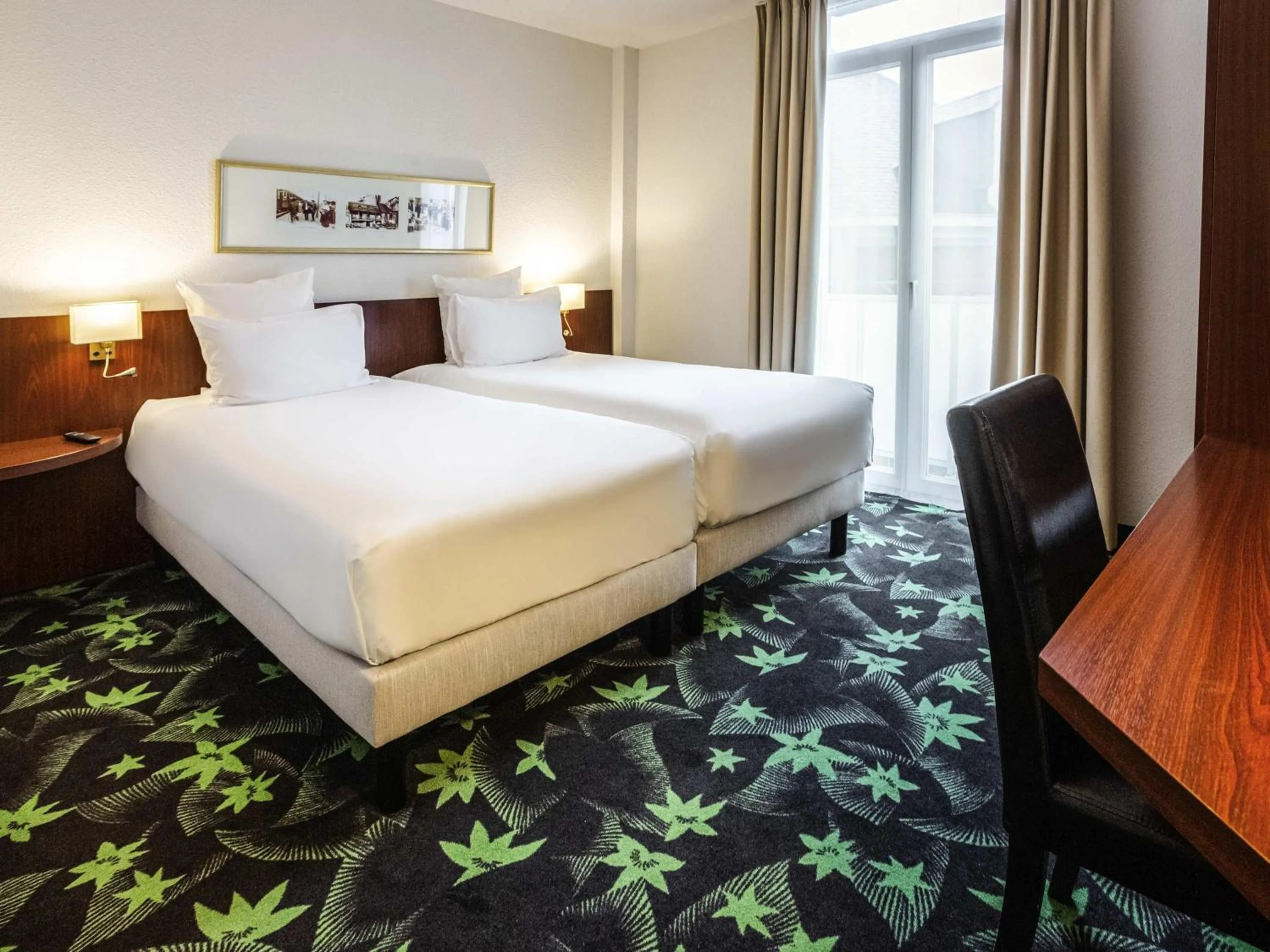 Bedroom, Bed in Mercure Lourdes Impérial