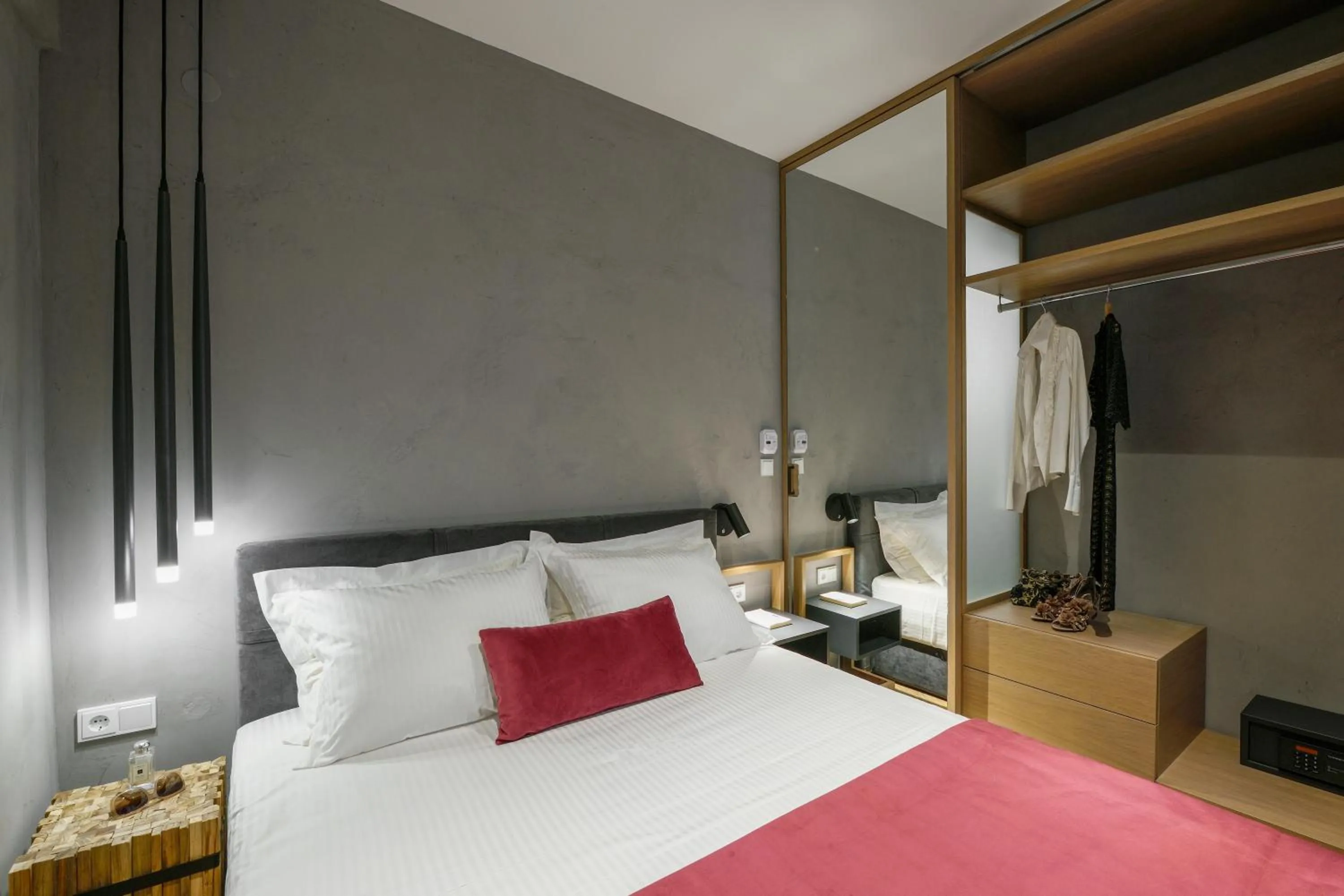 Bed in Olvios Luxury Suites