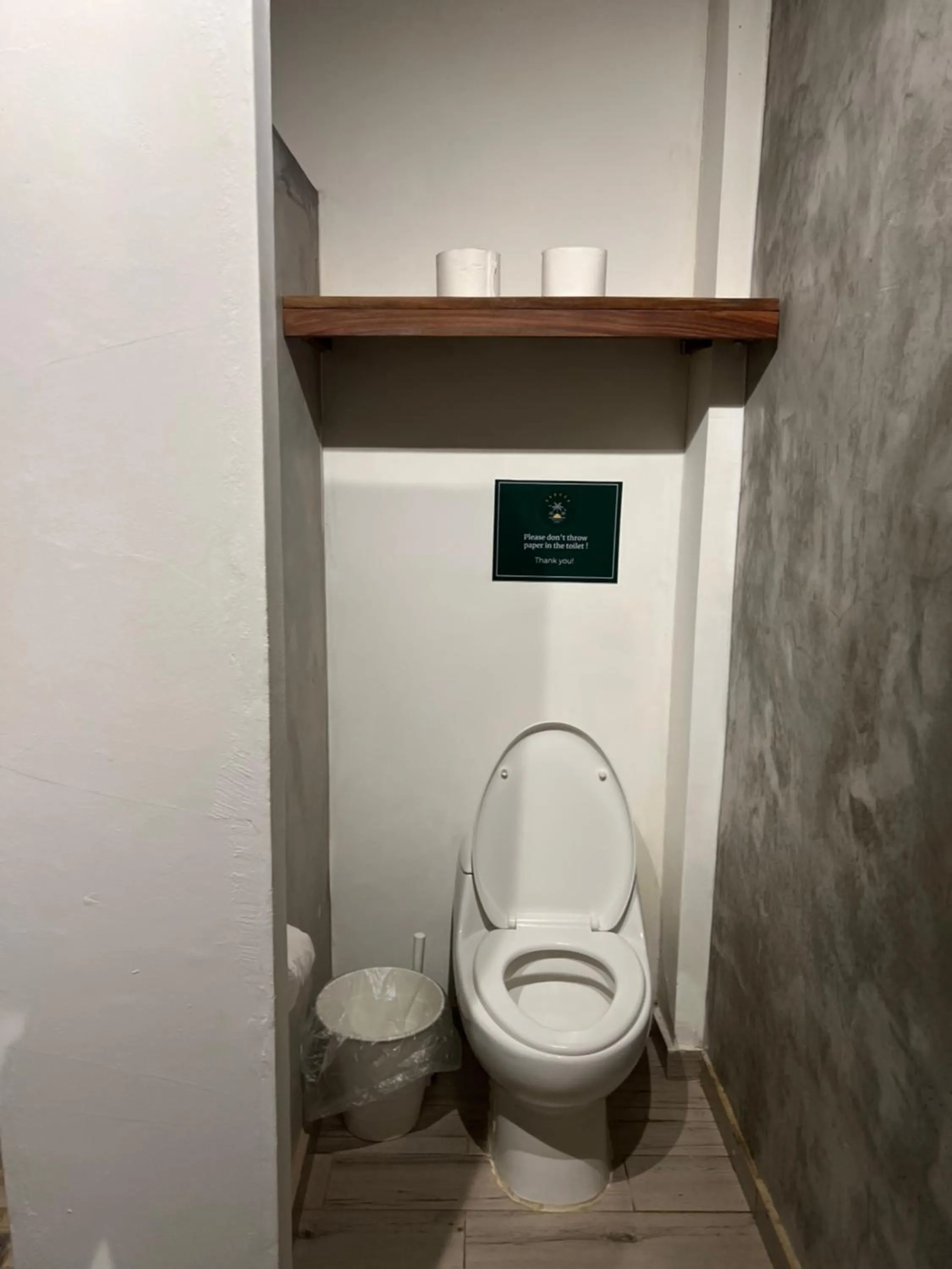 Bathroom in Saboga Lodge