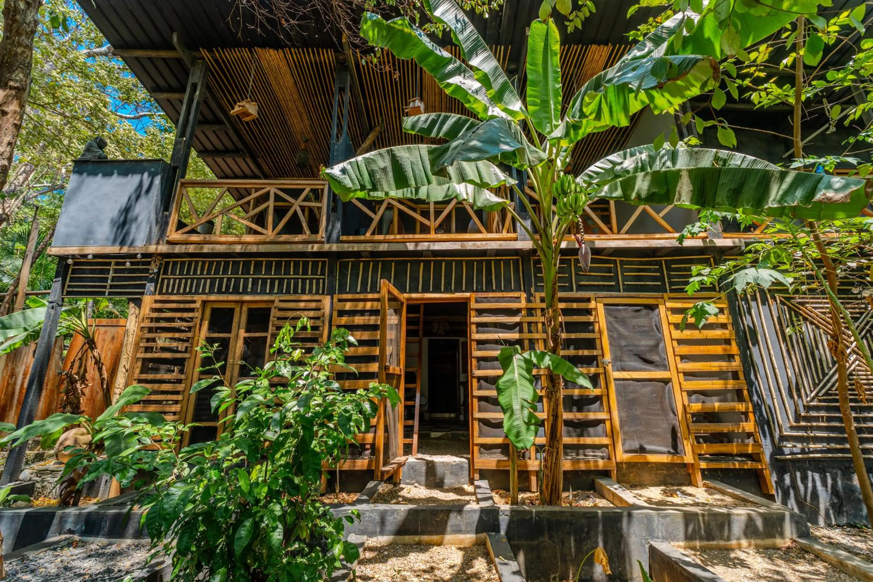 Garden in Saboga Lodge