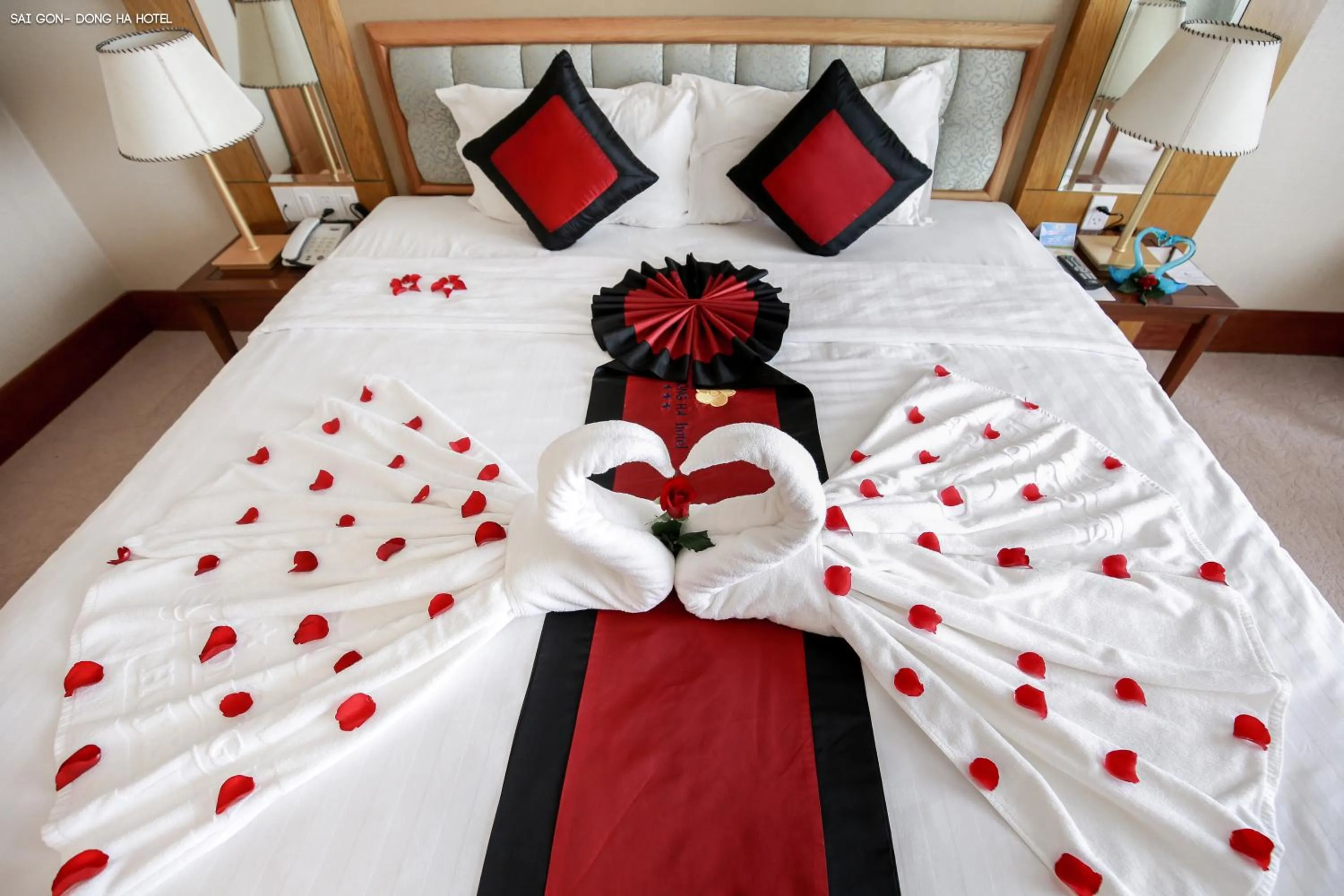 Spring, Bed in Sai Gon Dong Ha Hotel - a member of Saigontourist Group