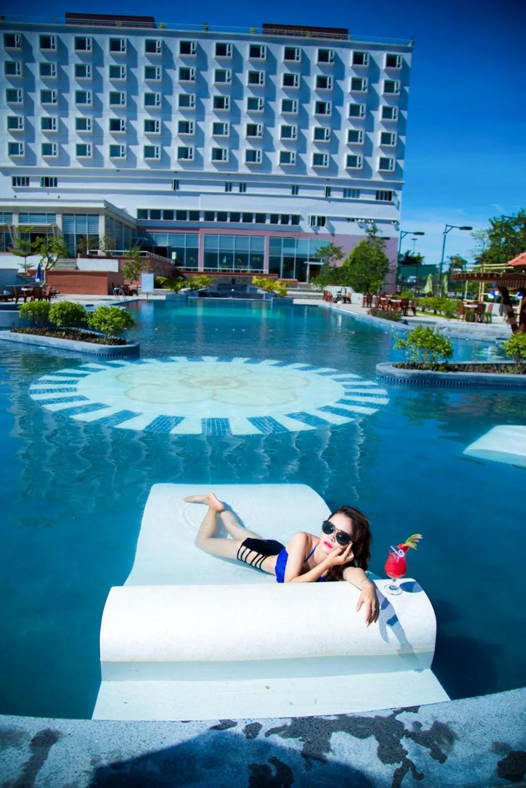 Swimming pool in Sai Gon Dong Ha Hotel - a member of Saigontourist Group