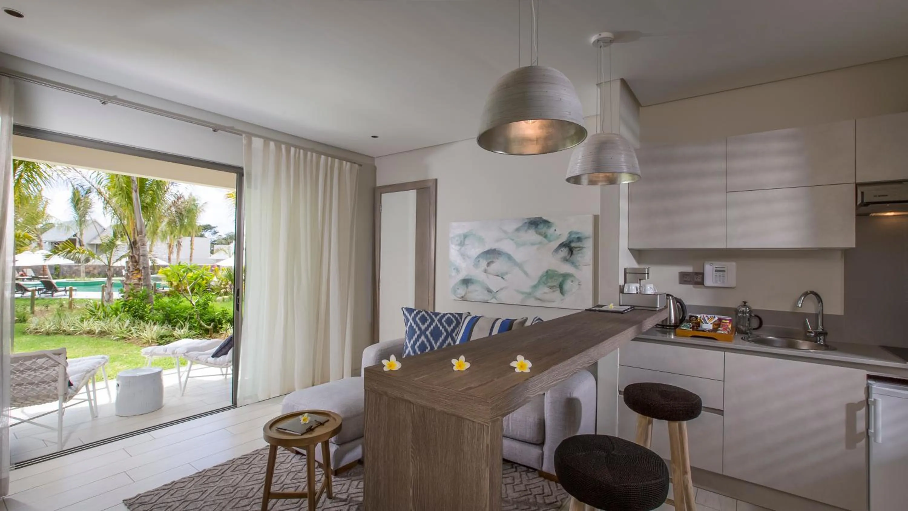 TV and multimedia in Anahita Golf & Spa Resort