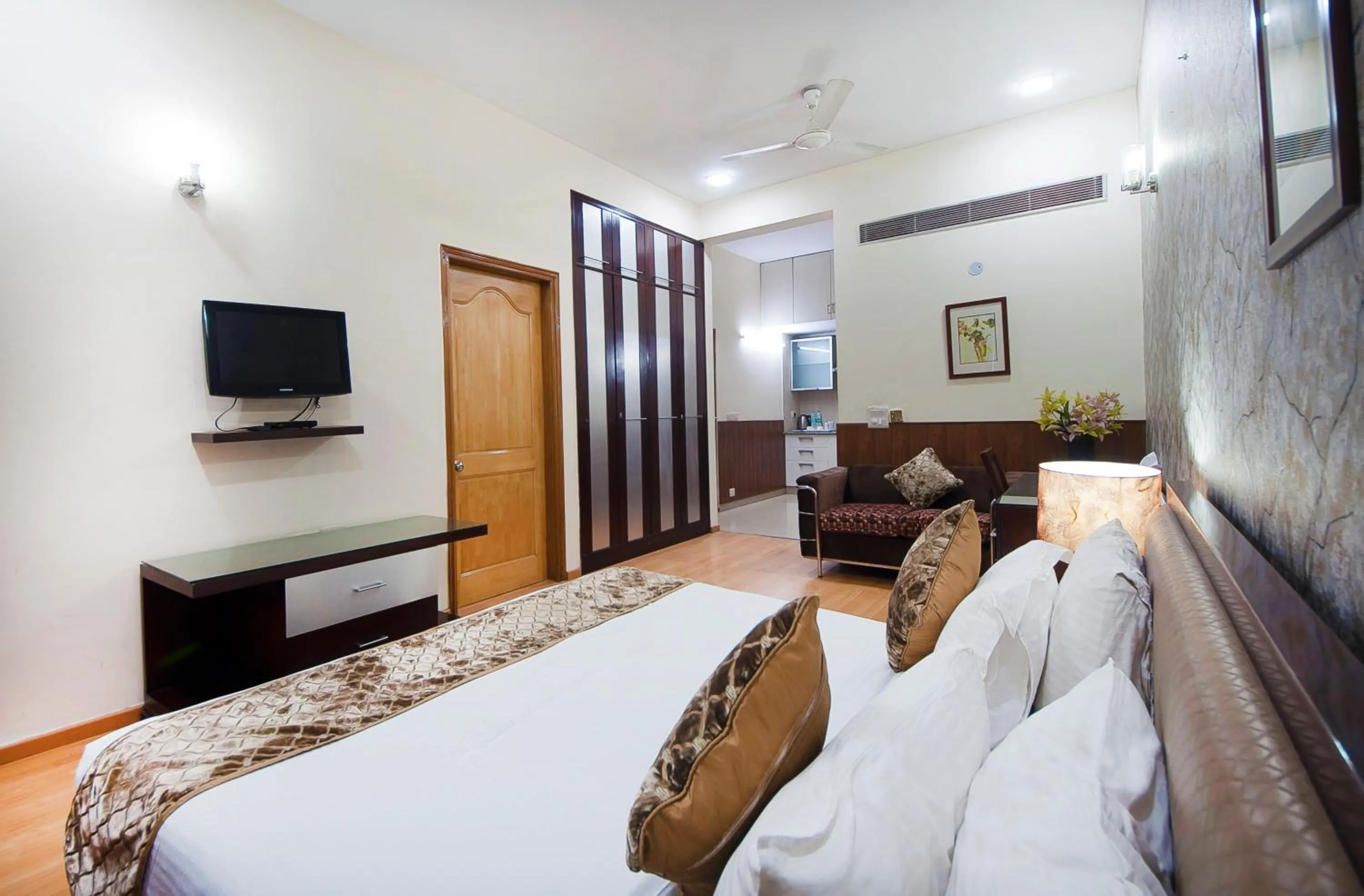 Bedroom in Imperial Apartment Fortis