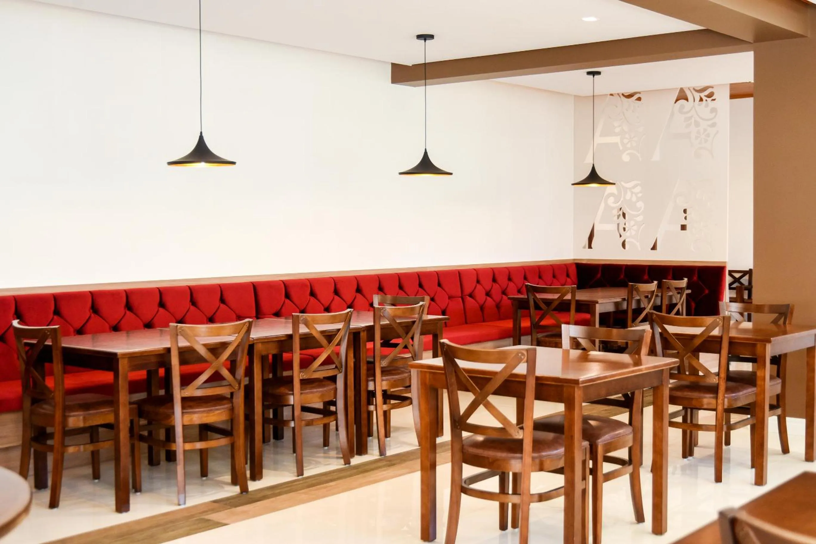 Restaurant/places to eat in Hotel Alles Berg