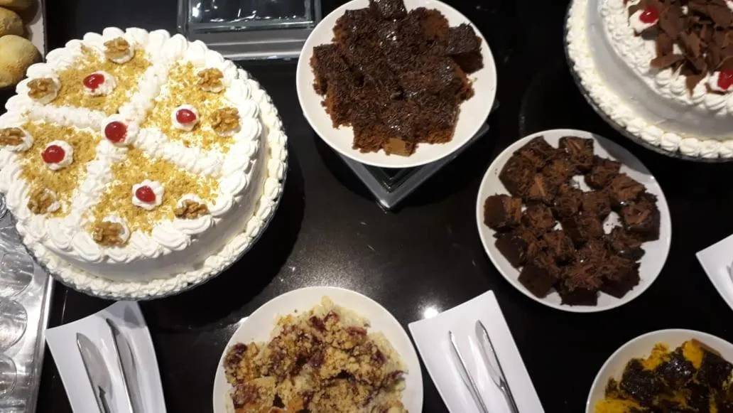 Breakfast in Hotel Alles Berg