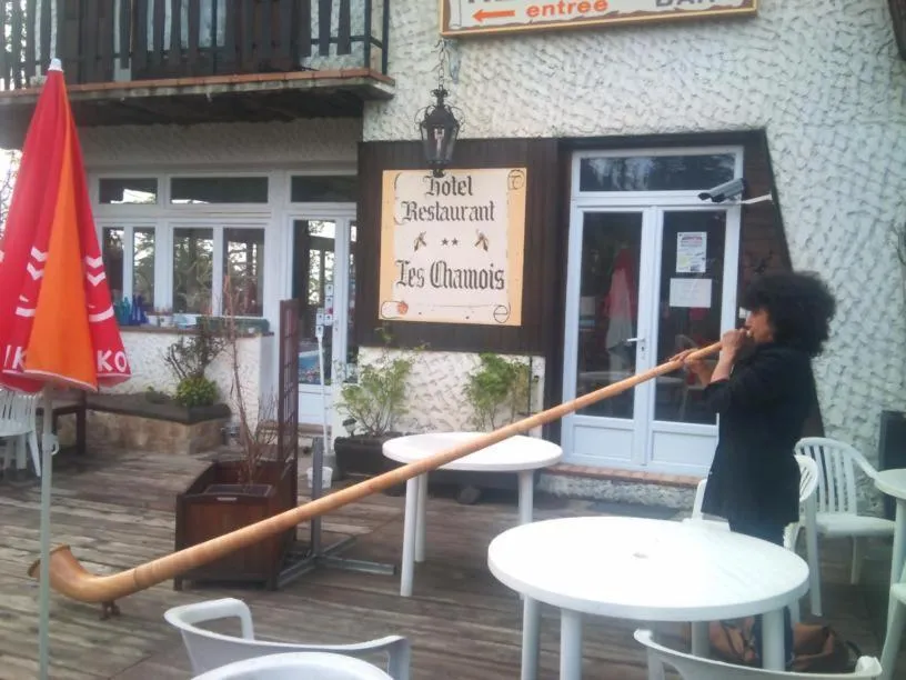 Property building in Hôtel Les Chamois