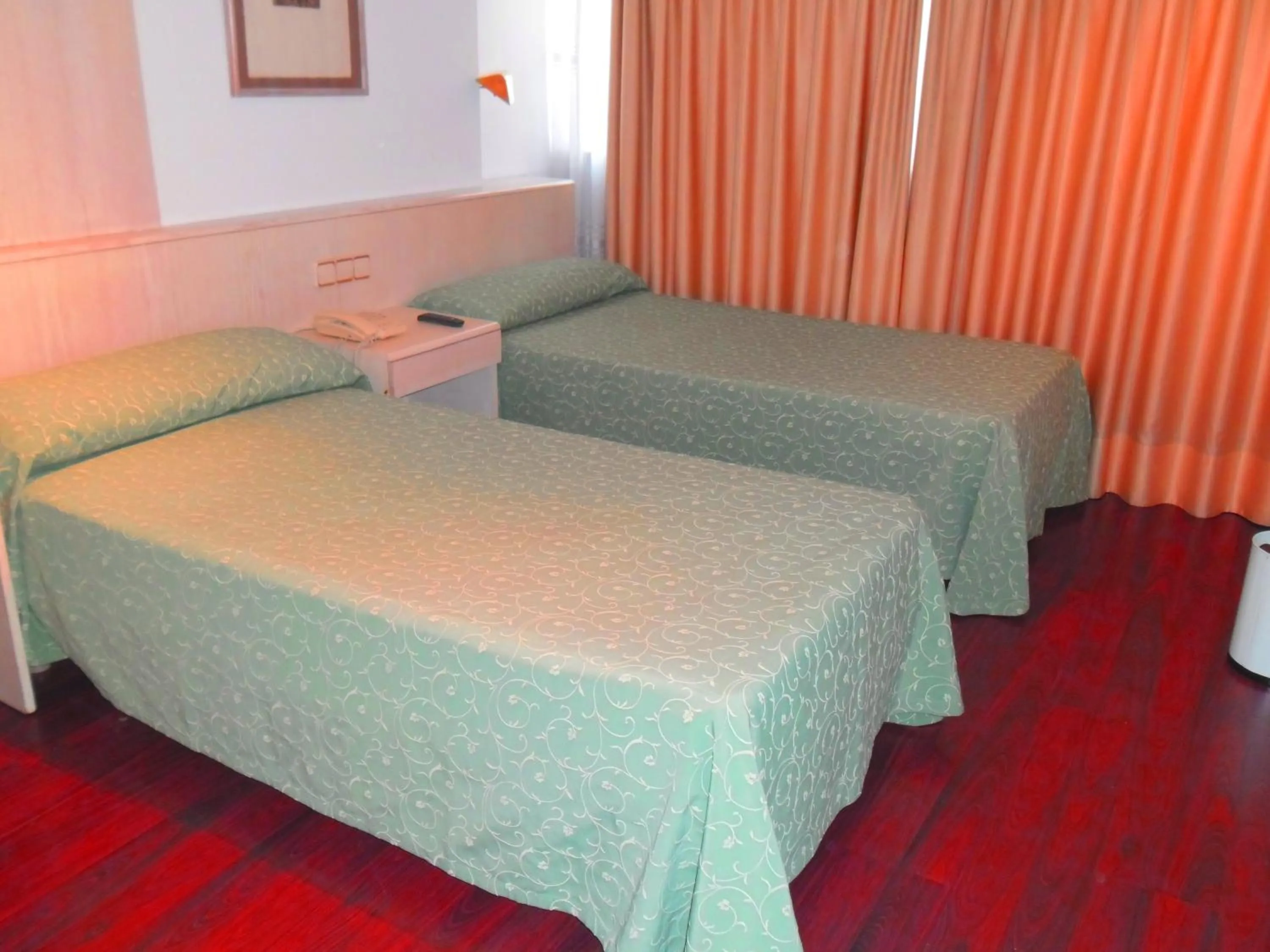 Bed in Hotel Escuela Madrid