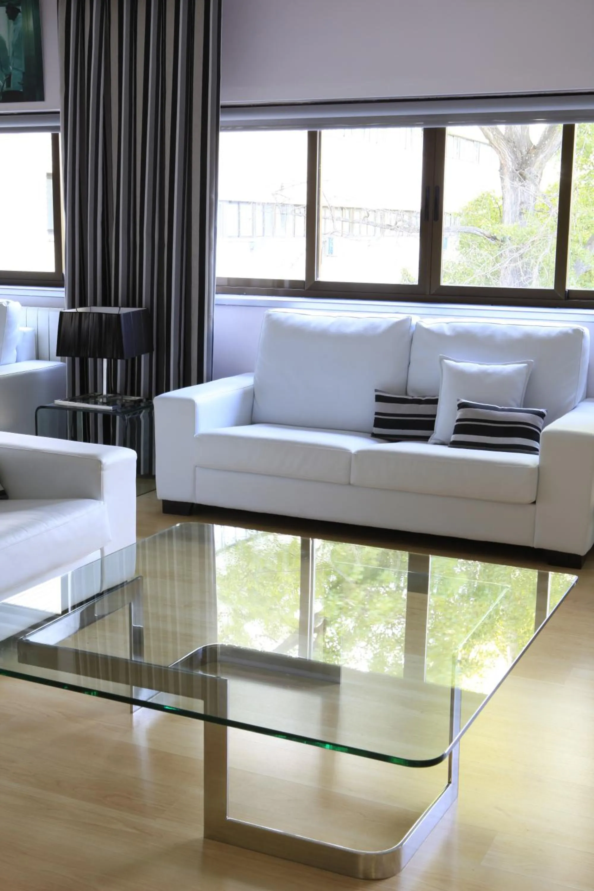 Communal lounge/ TV room in Hotel Escuela Madrid