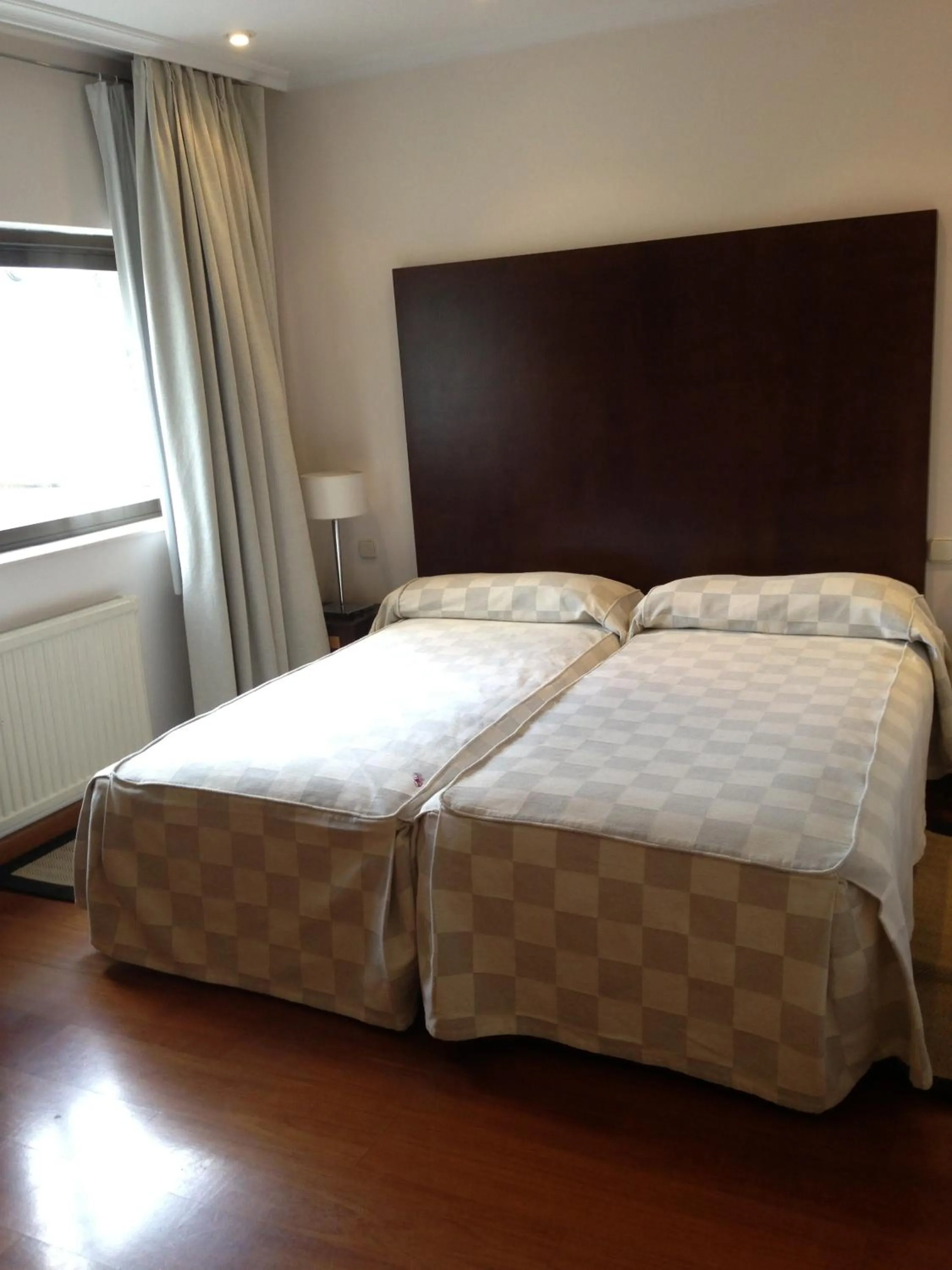 Bed in Hotel Escuela Madrid