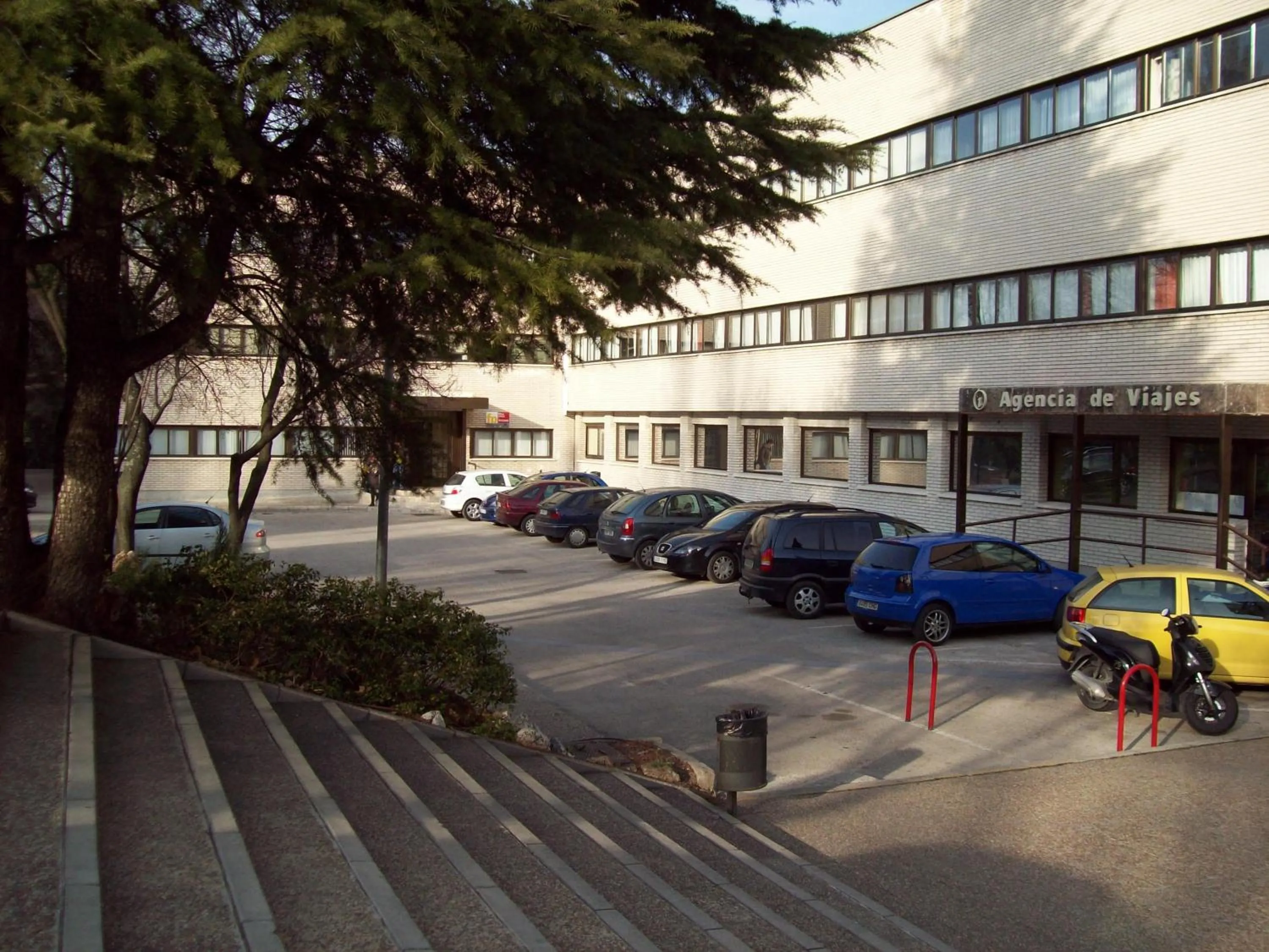 Facade/entrance in Hotel Escuela Madrid