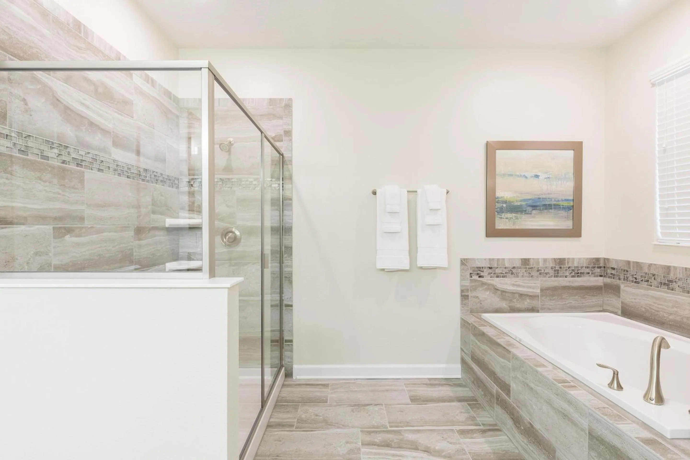 Property building in Champions Gate Resort, Game Room, Theater, Near Attractions!!