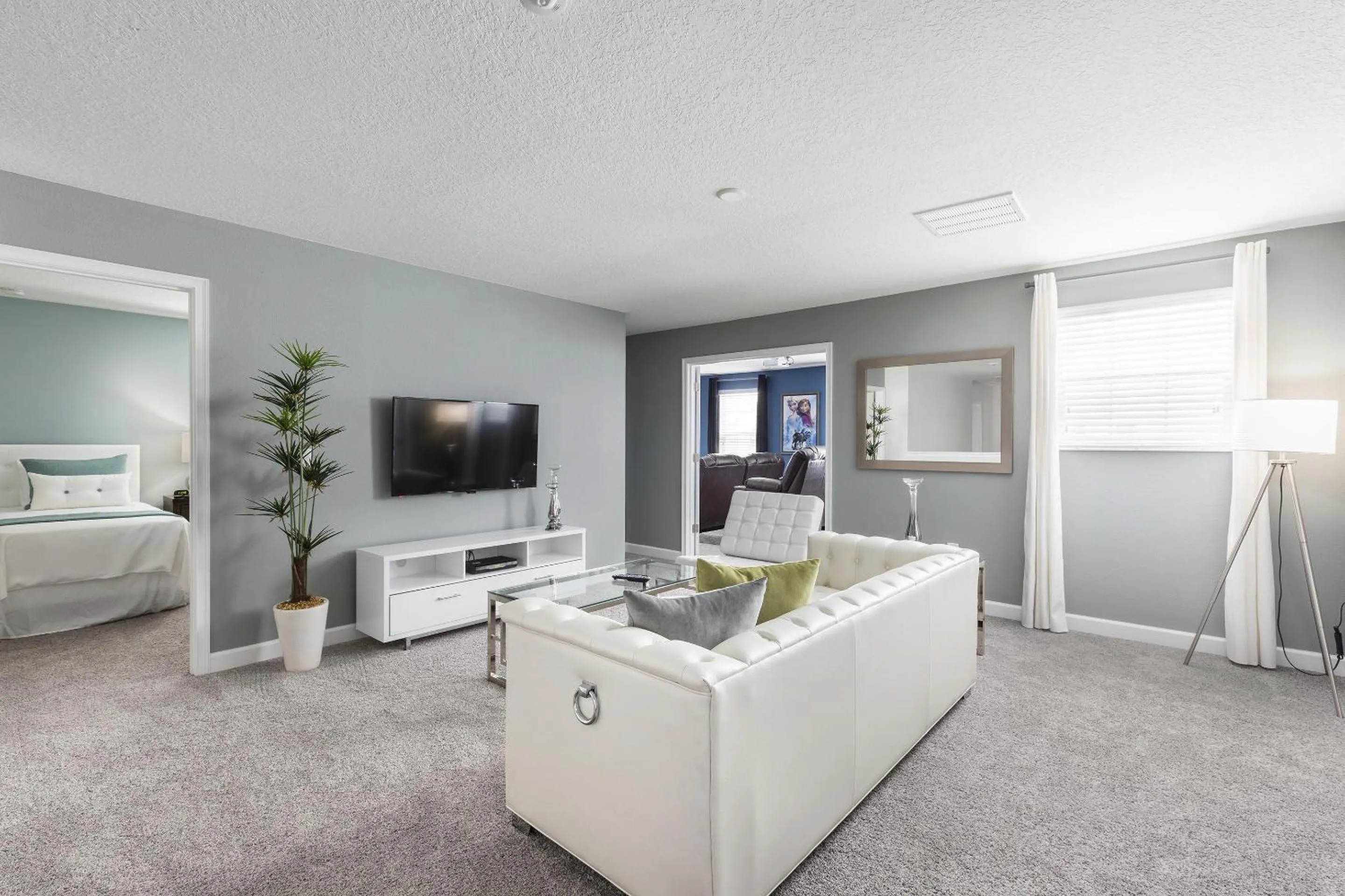 Property building, Bed in Champions Gate Resort, Game Room, Theater, Near Attractions!!