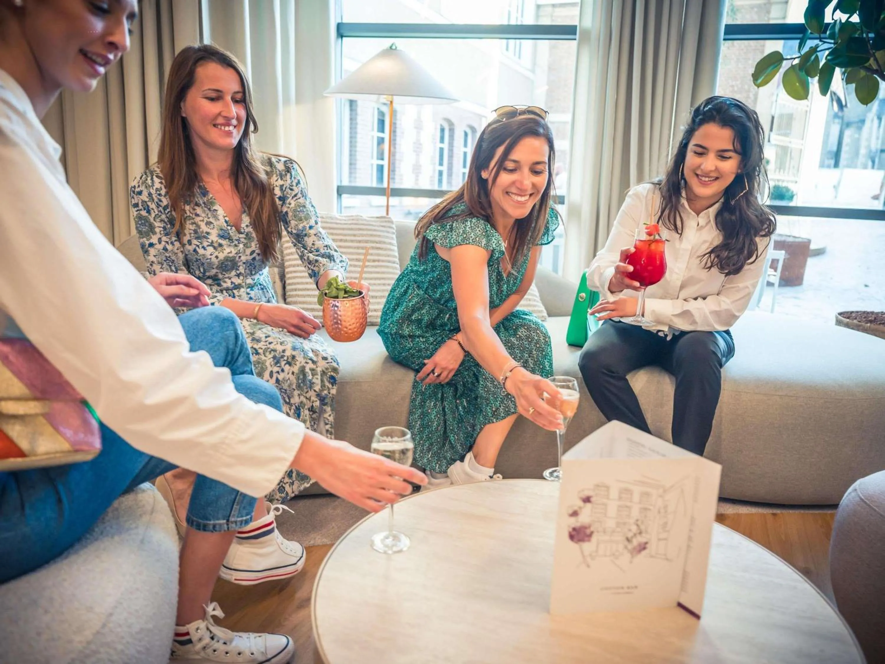 Lounge or bar in Mercure Troyes Centre