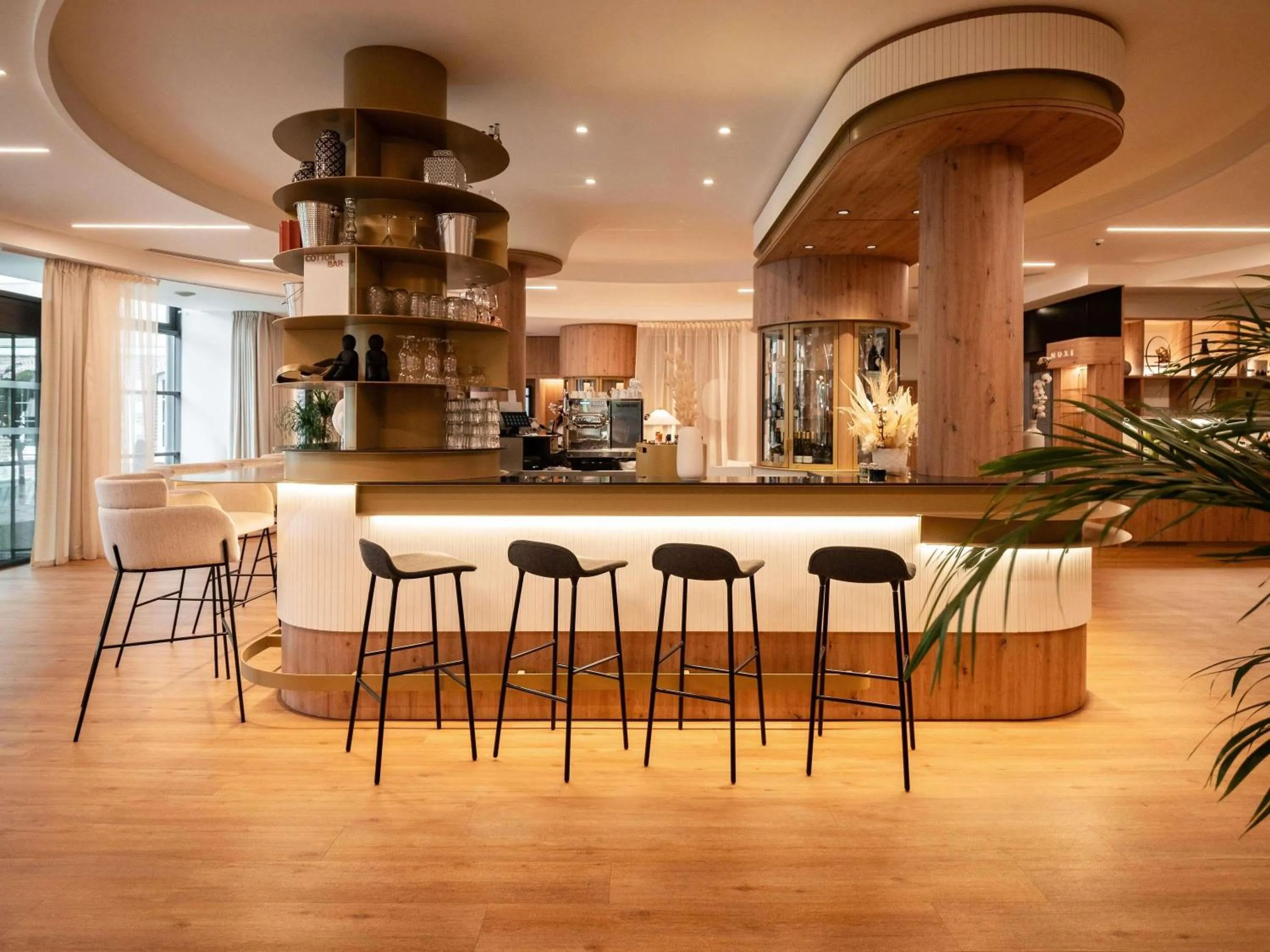 Restaurant/places to eat in Mercure Troyes Centre