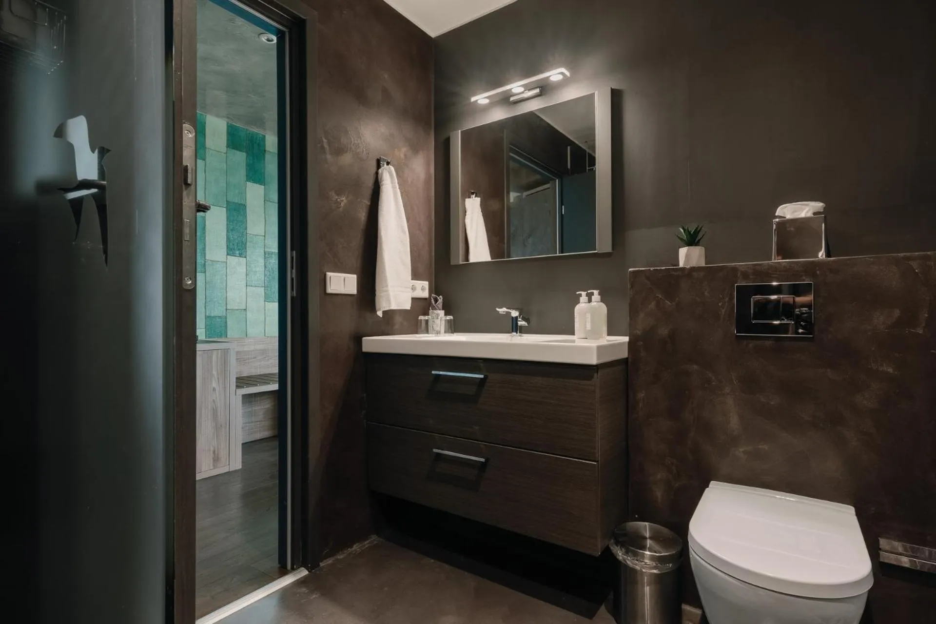 Bathroom in Hotel Kriunes