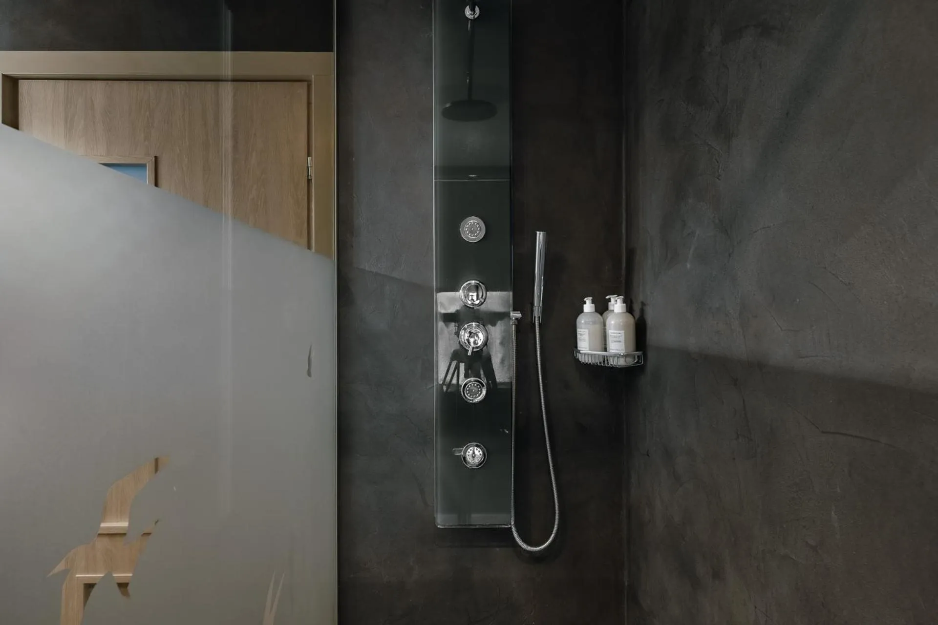 Bathroom in Hotel Kriunes