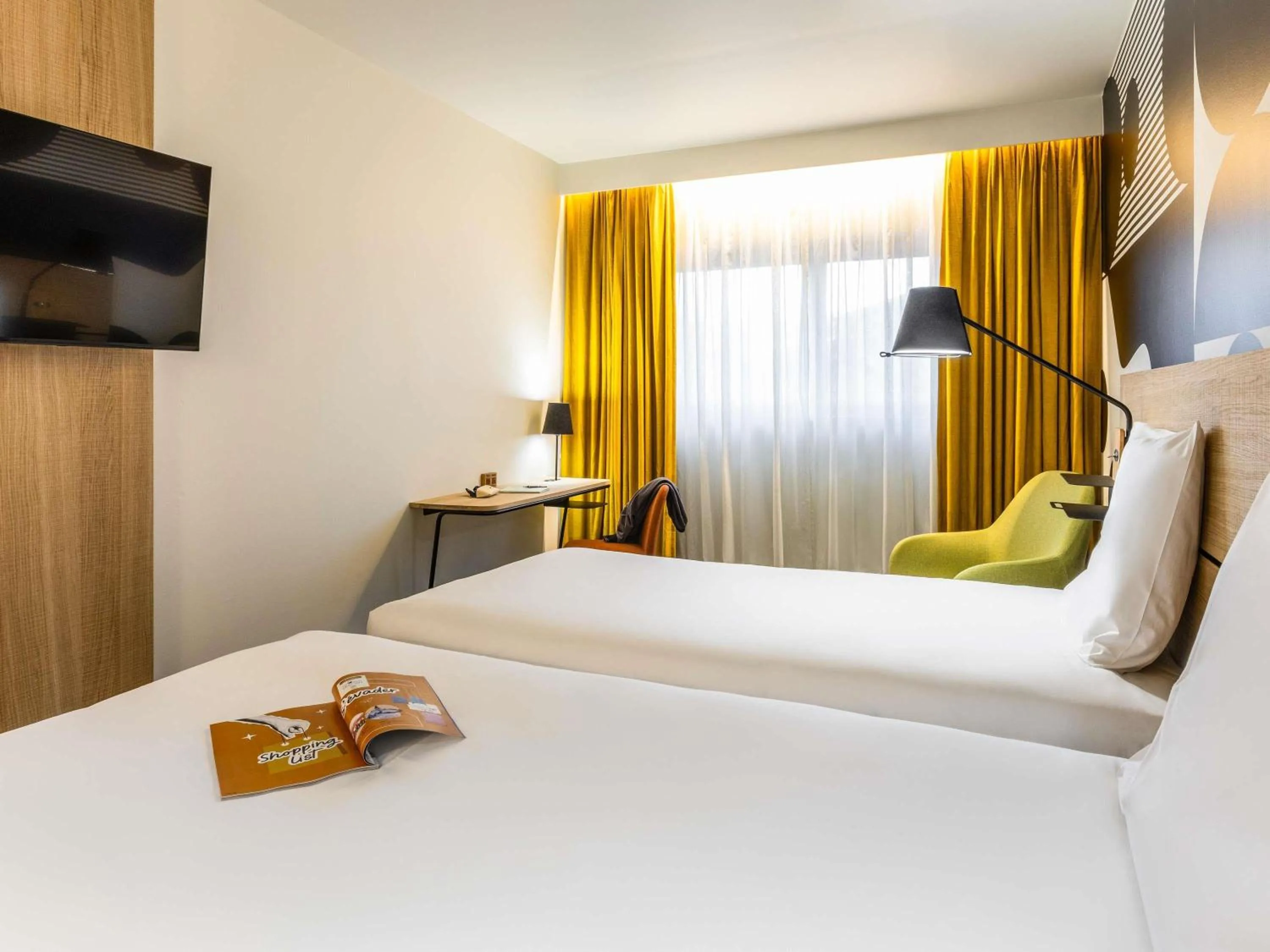 Bedroom, Bed in Mercure Metz Centre