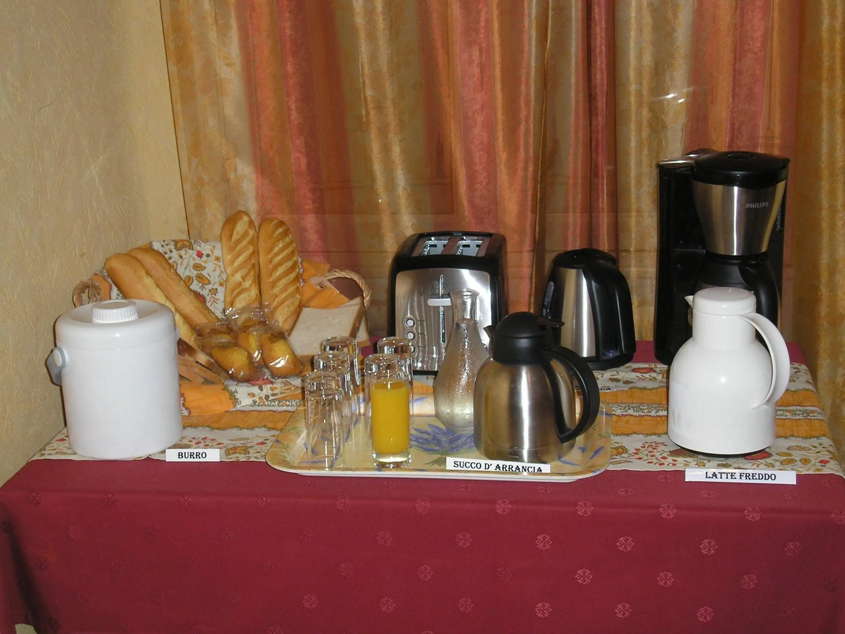 Restaurant/places to eat in Hôtel Jaurès