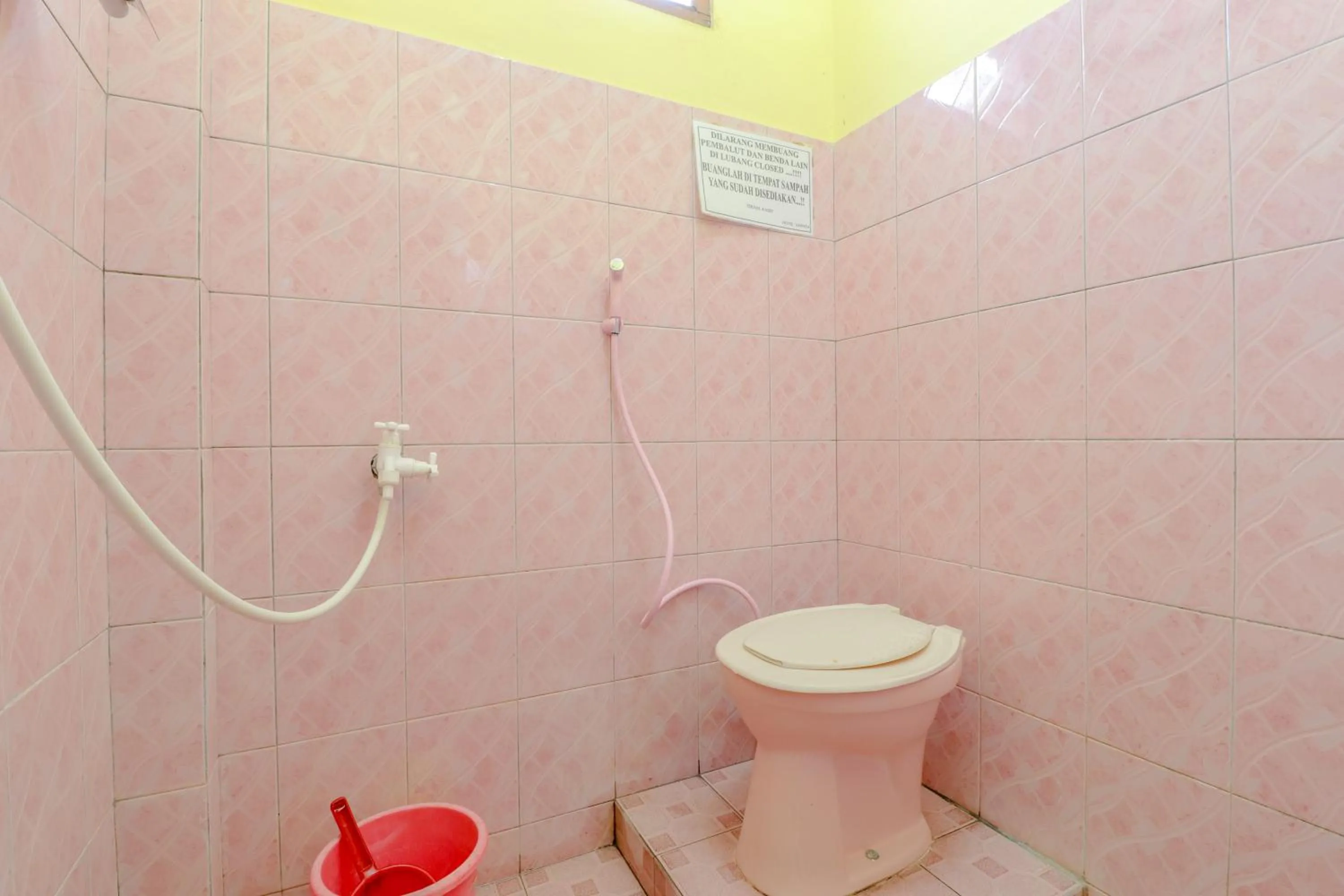Bathroom in Adinda Beach Hotel and Villa