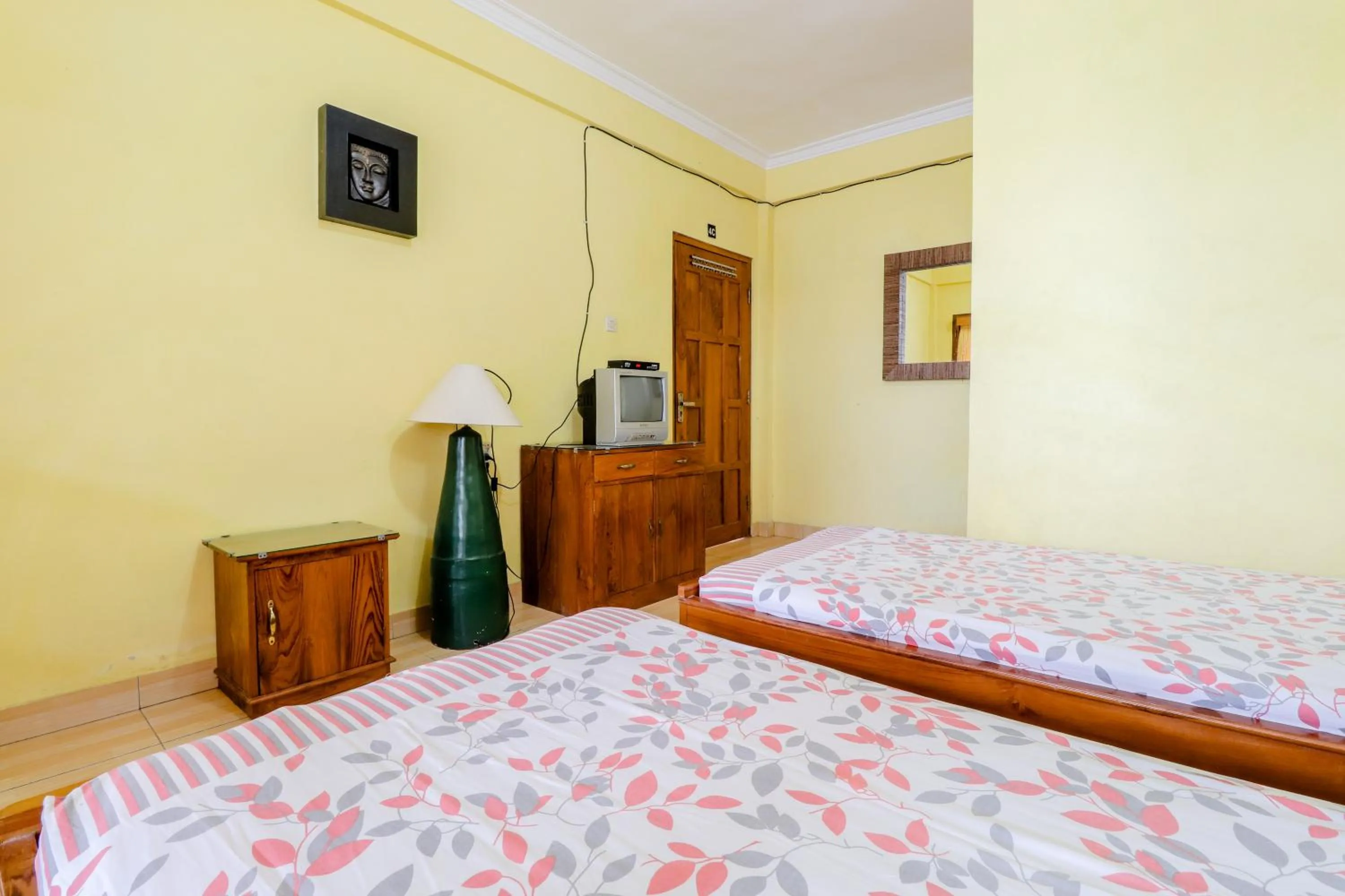 Bedroom, Bed in Adinda Beach Hotel and Villa