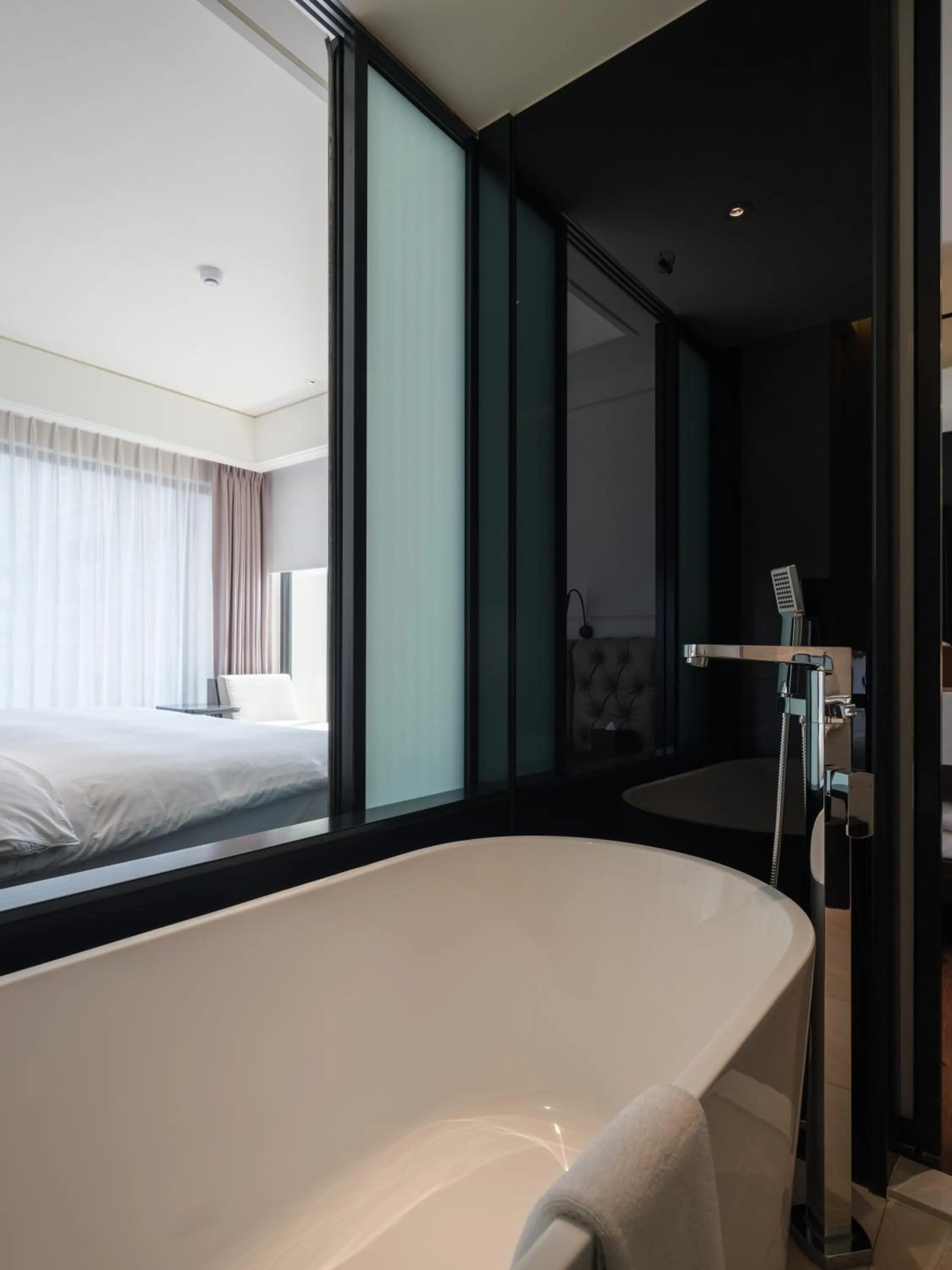 Bathroom, Bed in Hotel Mvsa+Michelin 2 Starred Molino de Urdàniz